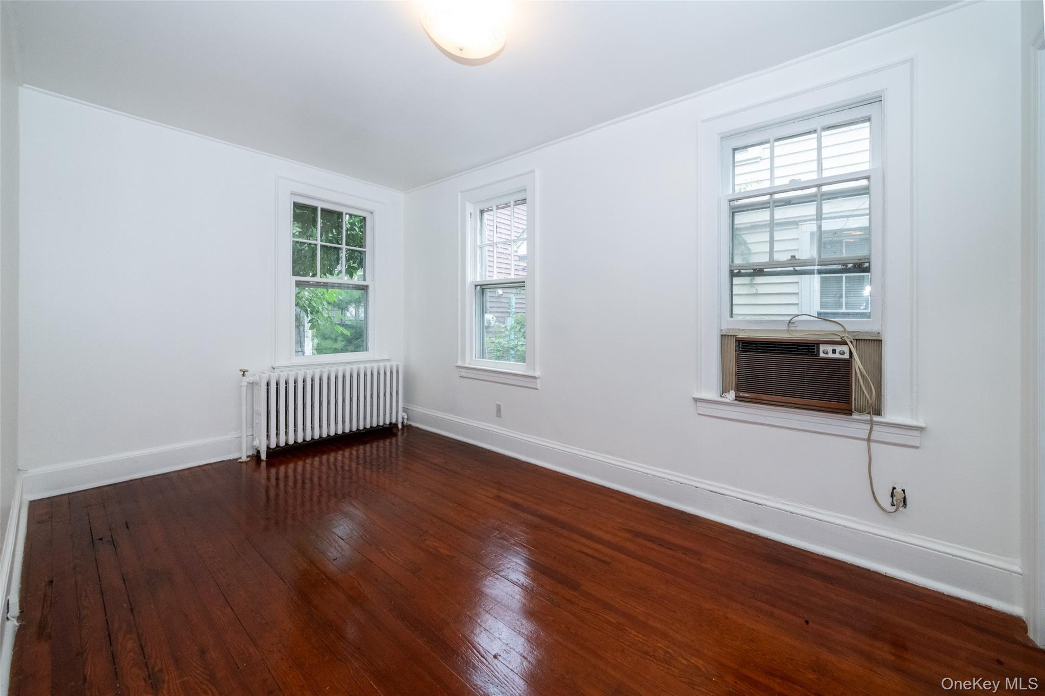 Single Family Terrace Street Bronx, NY 10464, MLS-1023397-23