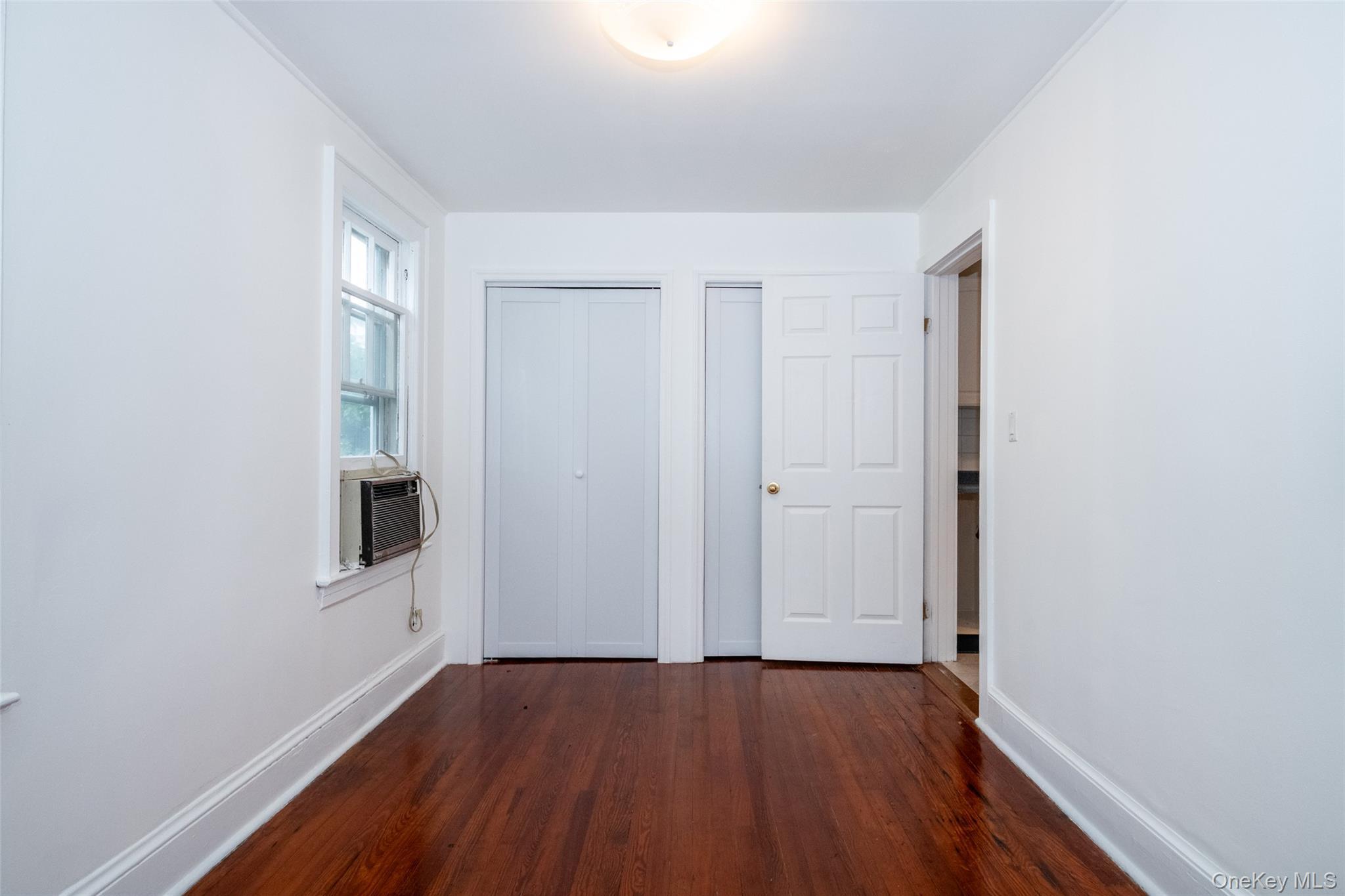 Single Family Terrace Street Bronx, NY 10464, MLS-1023397-25