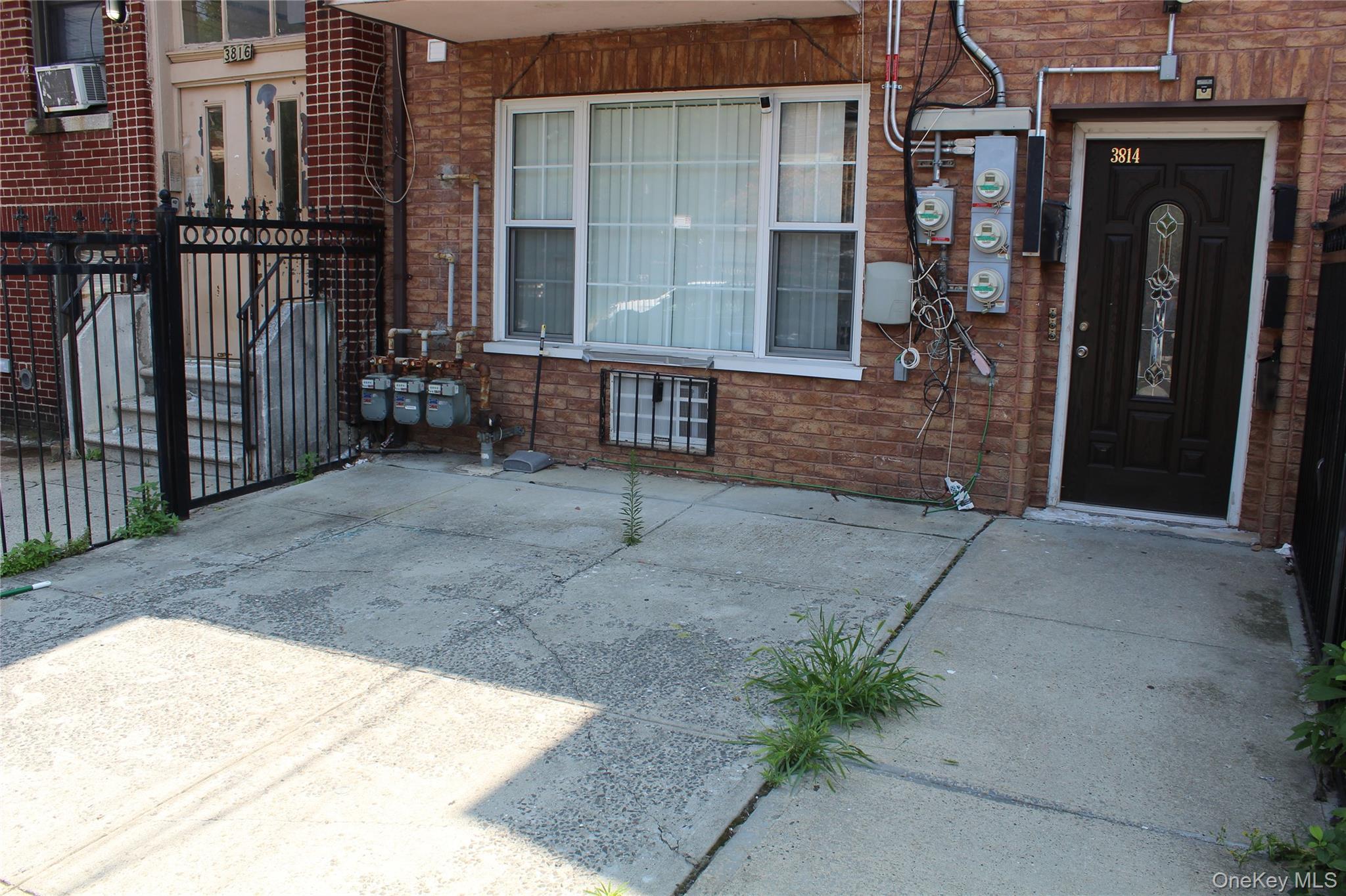 Single Family Barnes Avenue  Bronx, NY 10467, MLS-1023477-3