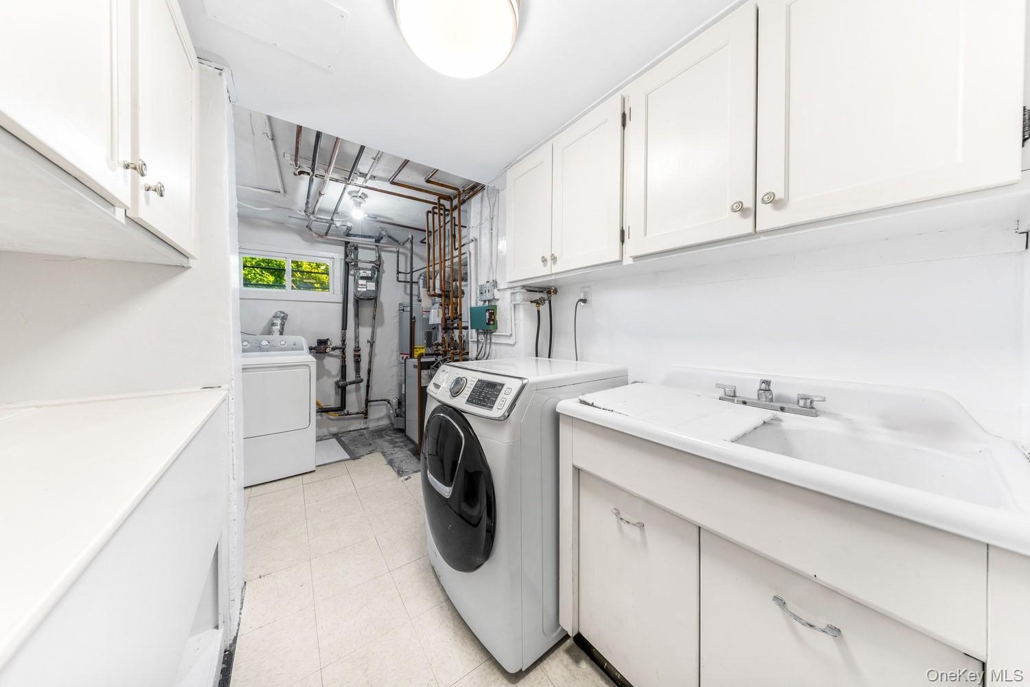 Single Family 21st Avenue Queens, NY 11370, MLS-1023484-18