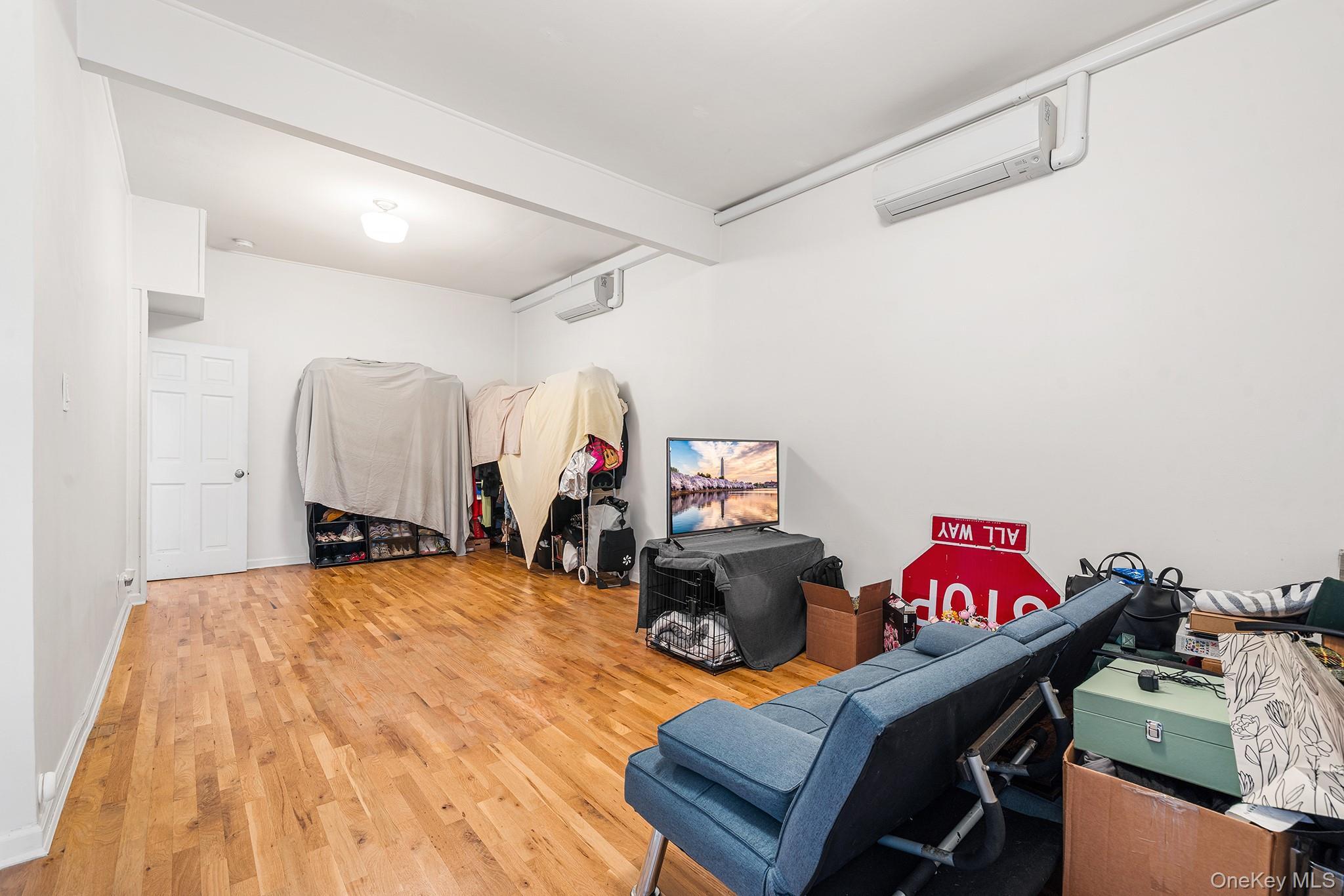 Single Family Knickerbocker Avenue  Brooklyn, NY 11221, MLS-1023510-15