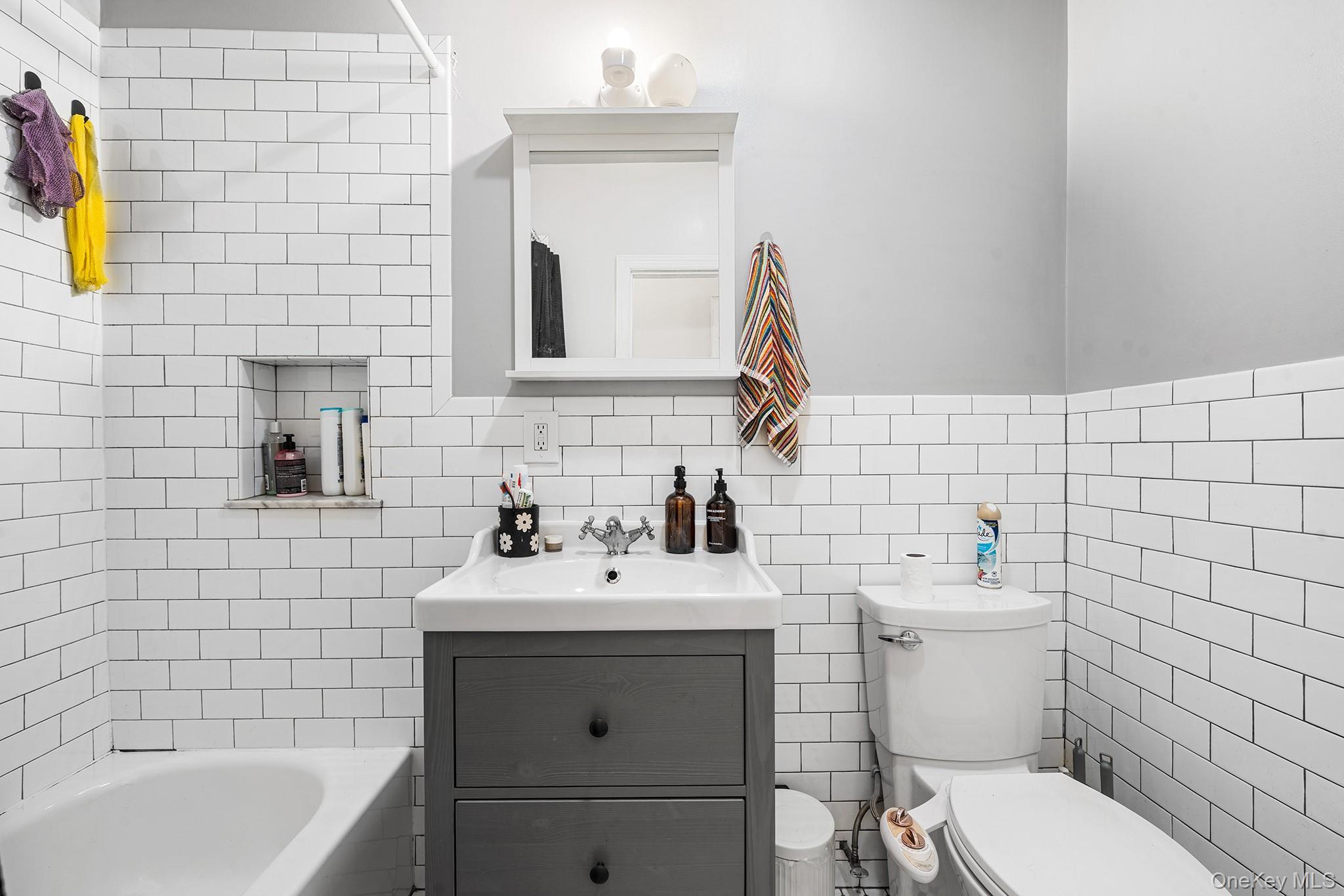 Single Family Knickerbocker Avenue  Brooklyn, NY 11221, MLS-1023510-16