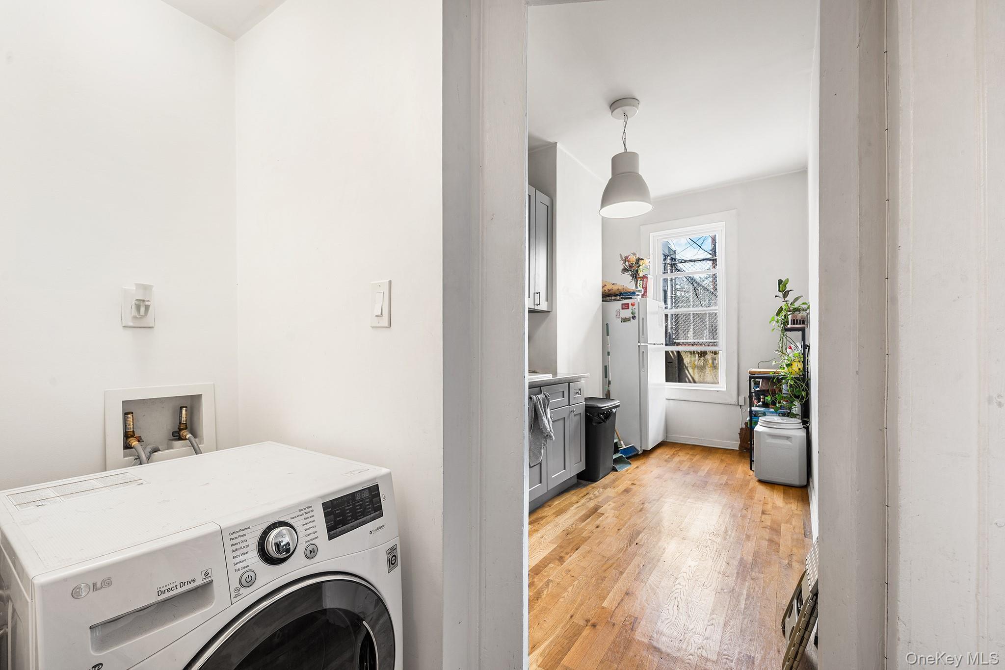 Single Family Knickerbocker Avenue  Brooklyn, NY 11221, MLS-1023510-17