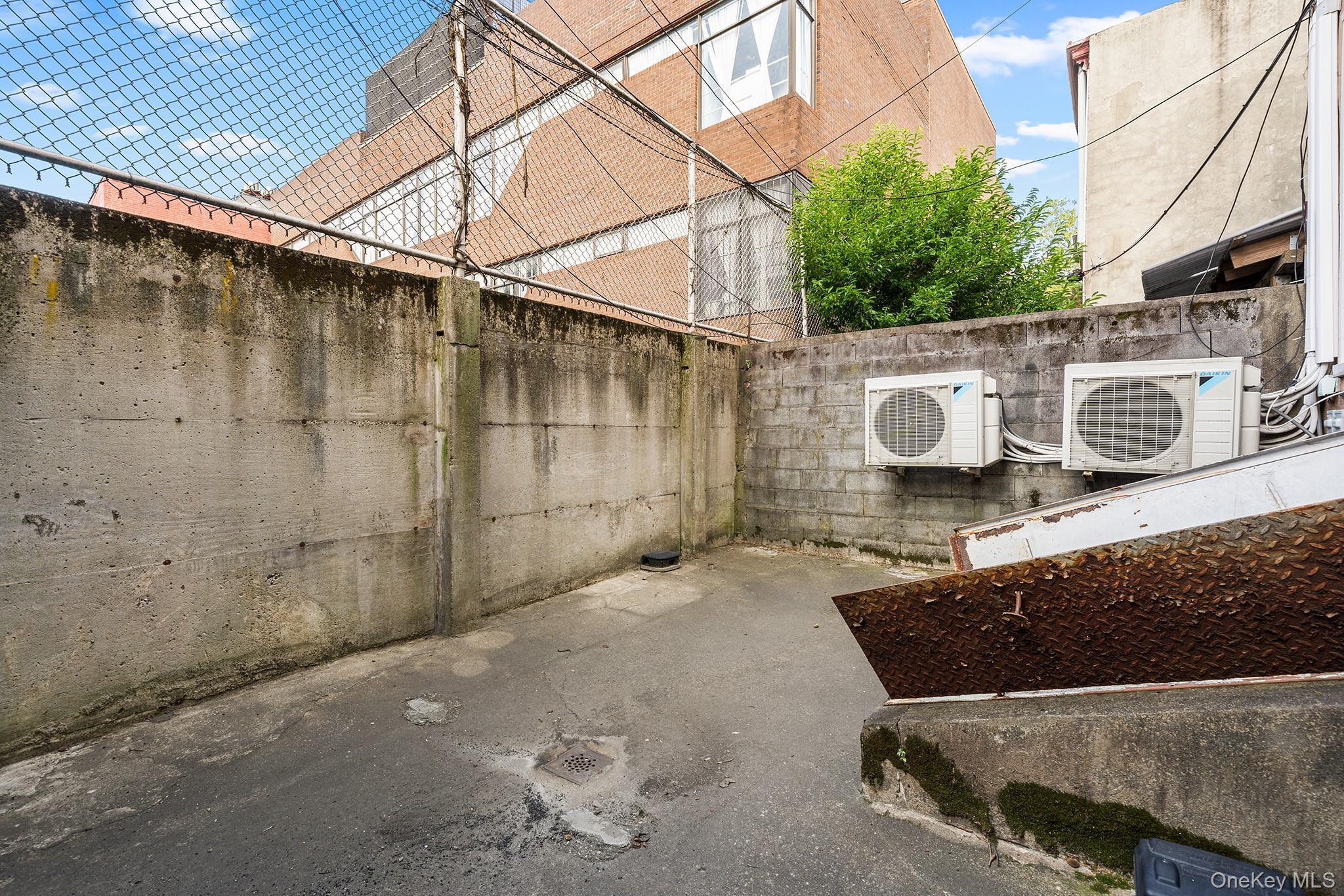 Single Family Knickerbocker Avenue  Brooklyn, NY 11221, MLS-1023510-22