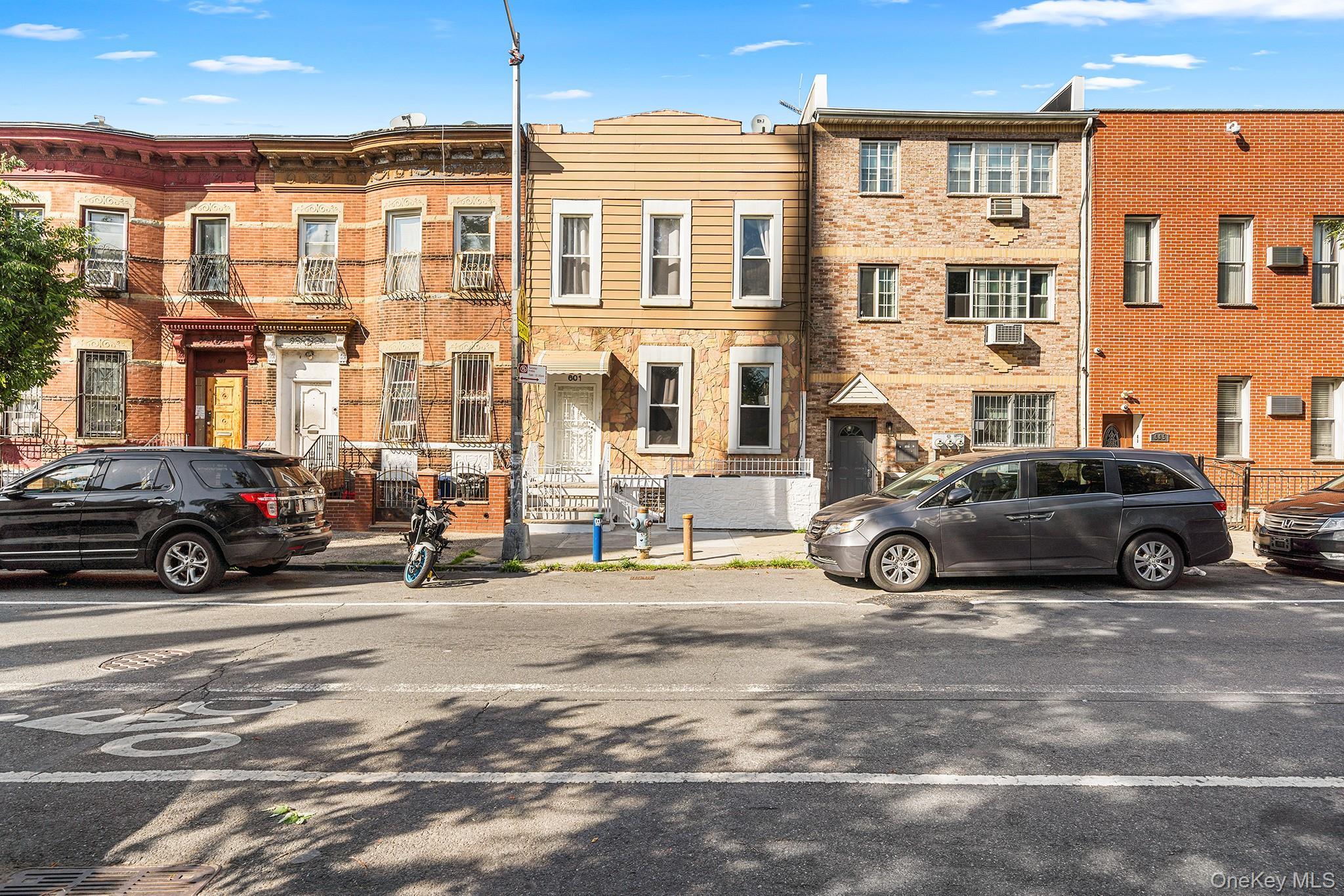 Single Family Knickerbocker Avenue  Brooklyn, NY 11221, MLS-1023510-3