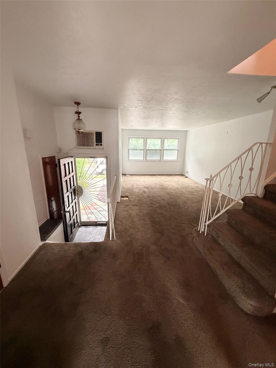 Single Family Watt Avenue Bronx, NY 10465, MLS-1023519-6