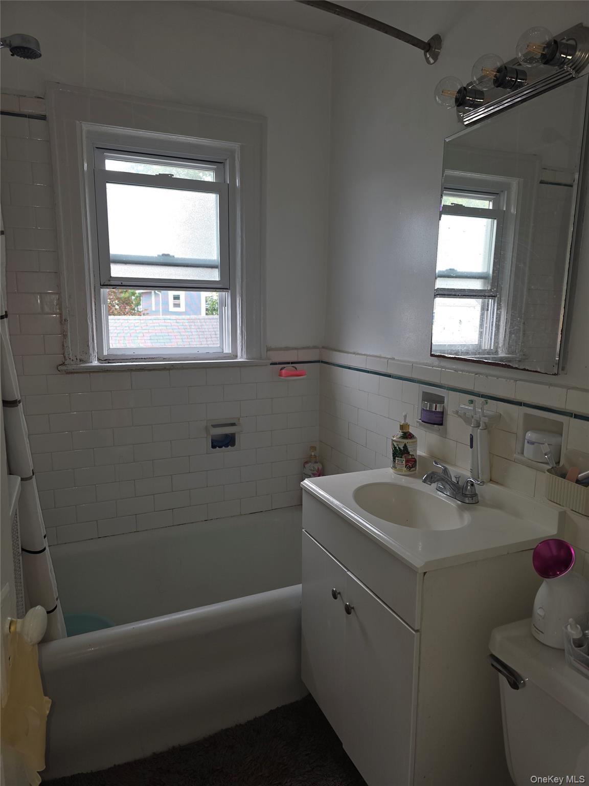 Single Family 159th Street Queens, NY 11365, MLS-1023537-11
