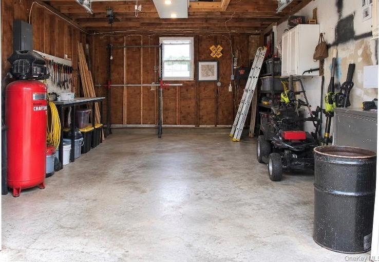 Single Family Carol Drive Suffolk County, NY 11779, MLS-1023568-22