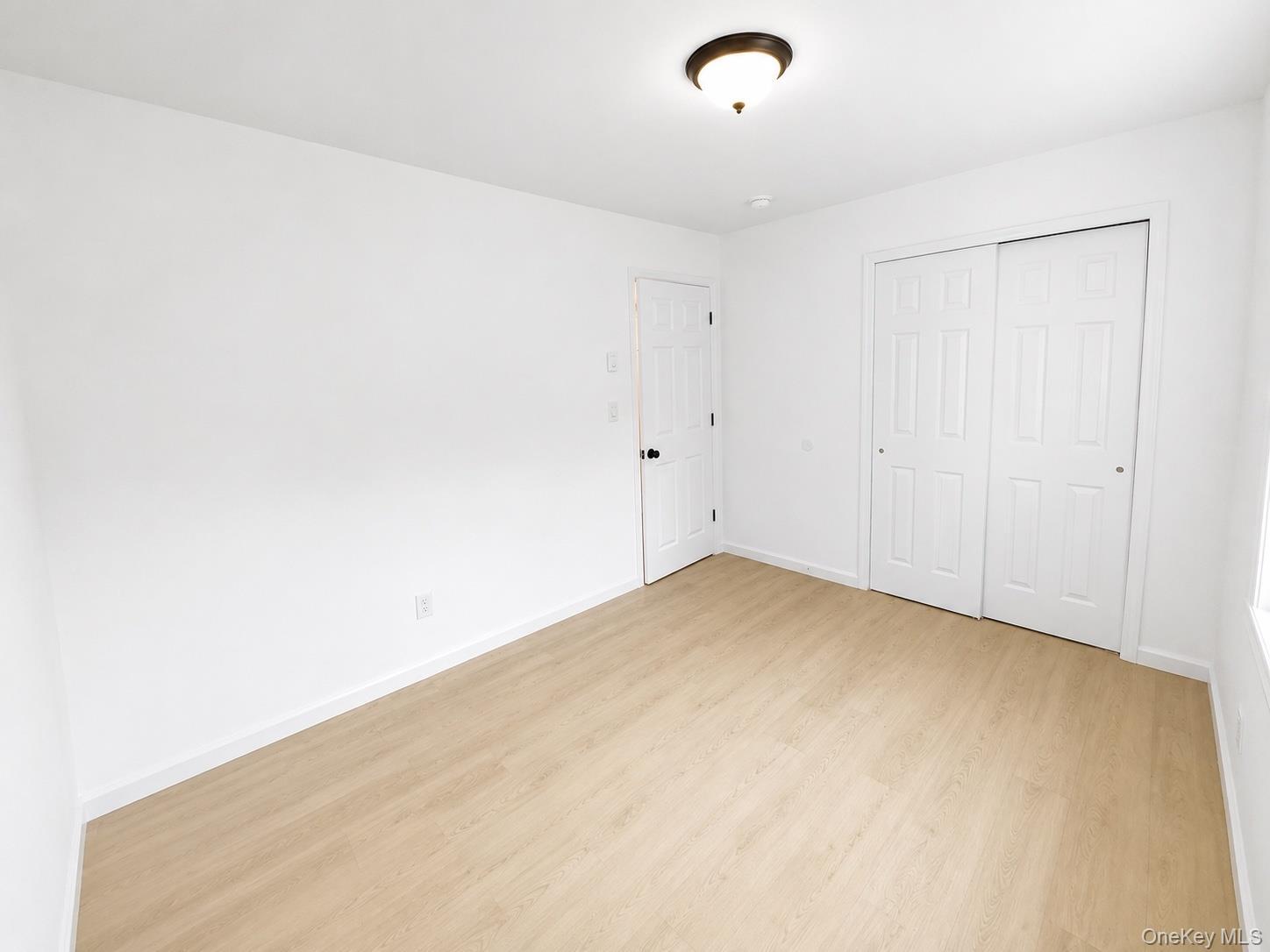 Single Family Meade Avenue Suffolk County, NY 11713, MLS-1023601-11