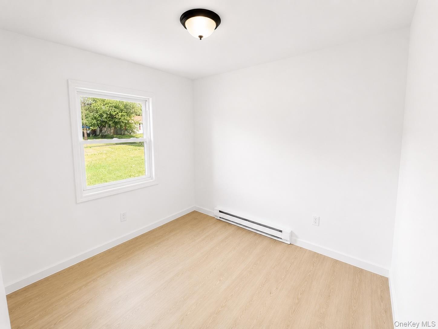 Single Family Meade Avenue Suffolk County, NY 11713, MLS-1023601-6