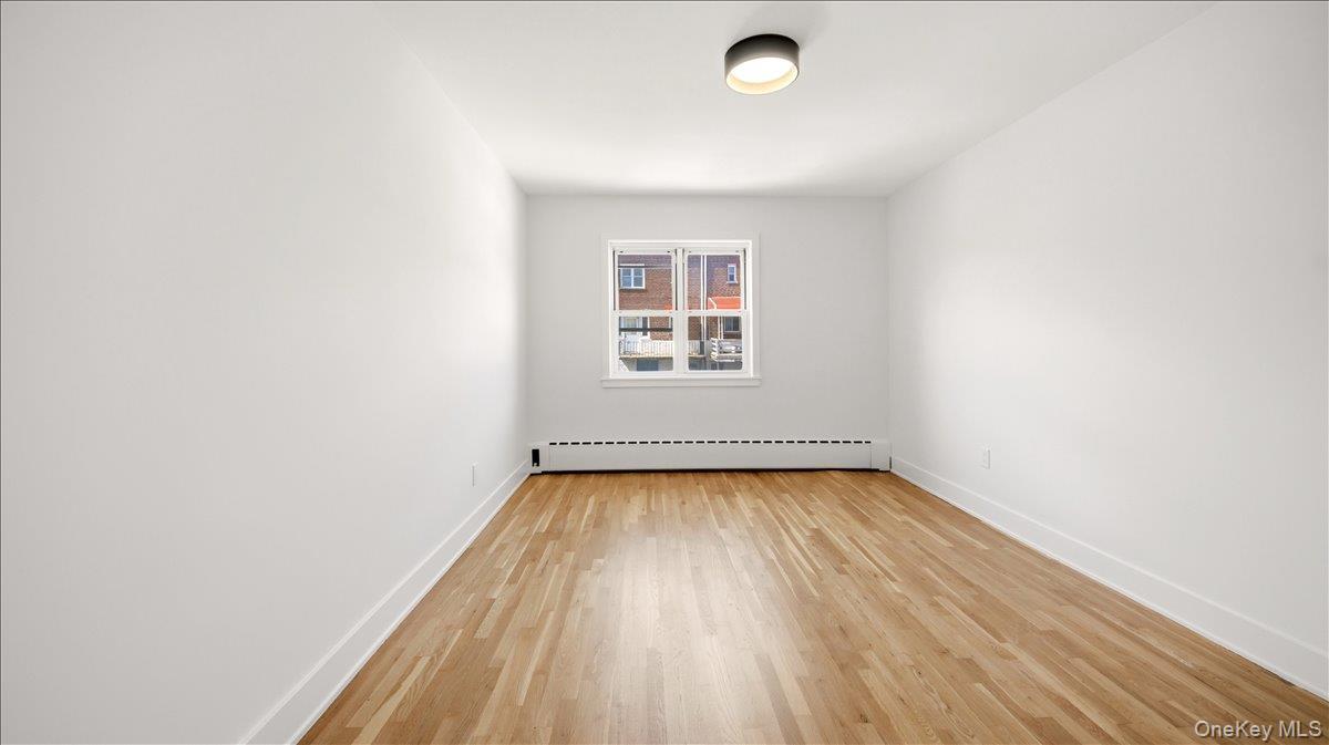 Single Family Gunther Avenue Bronx, NY 10469, MLS-1023633-10