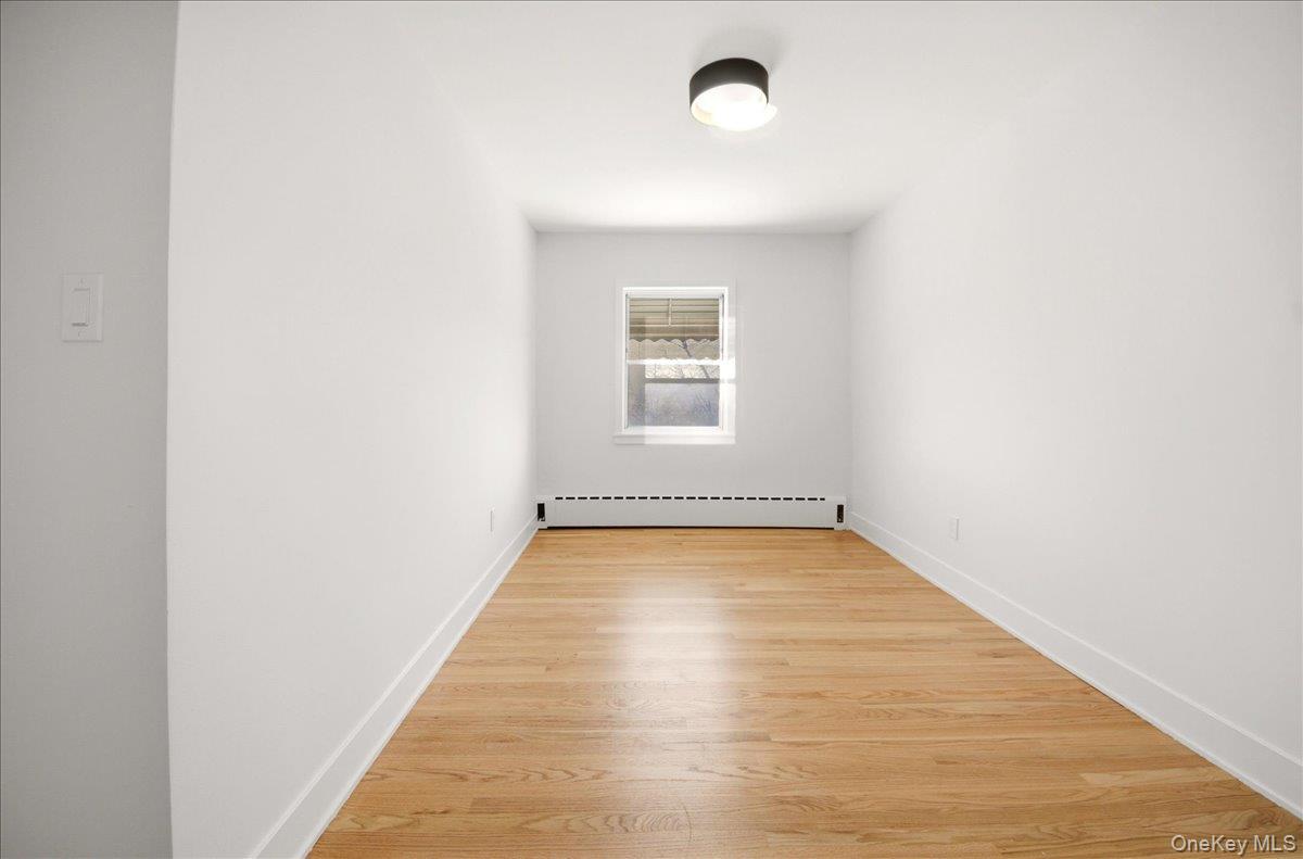 Single Family Gunther Avenue Bronx, NY 10469, MLS-1023633-13