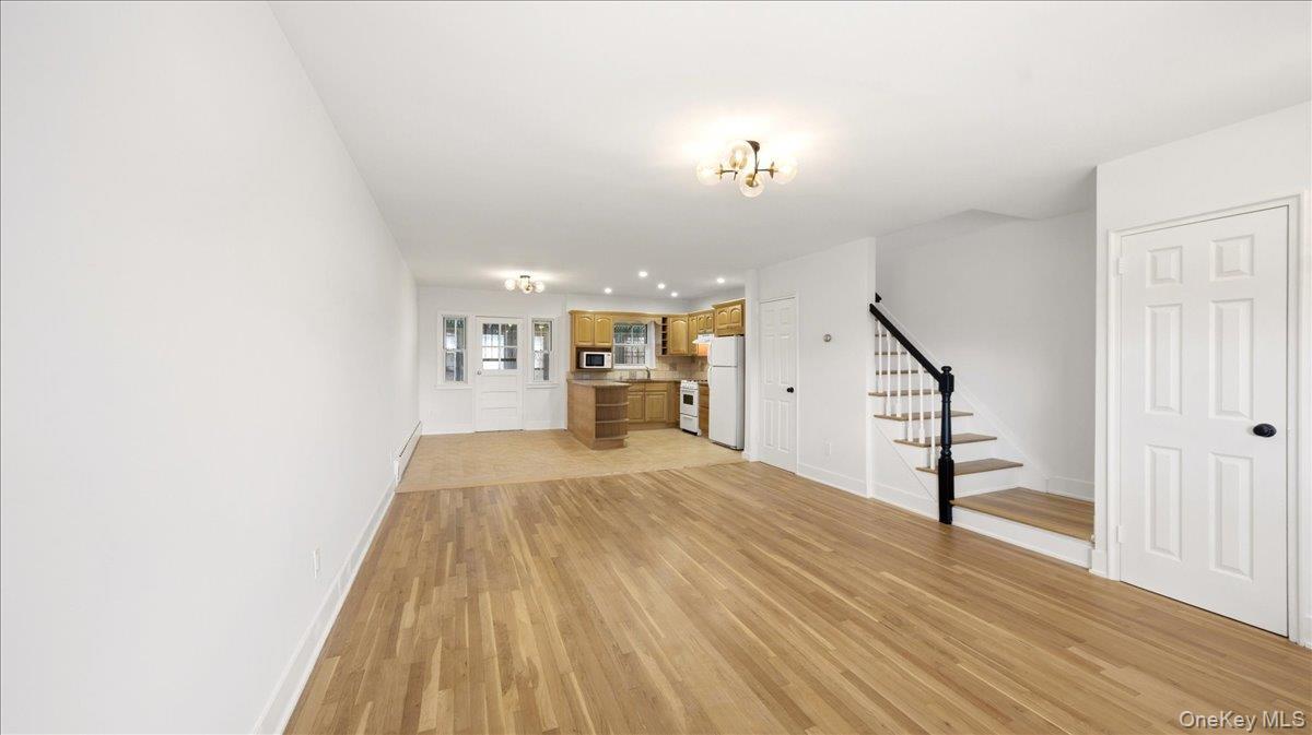 Single Family Gunther Avenue Bronx, NY 10469, MLS-1023633-2