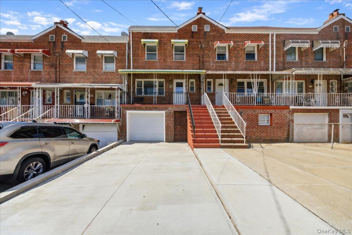 Single Family Gunther Avenue  Bronx, NY 10469, MLS-1023633-22