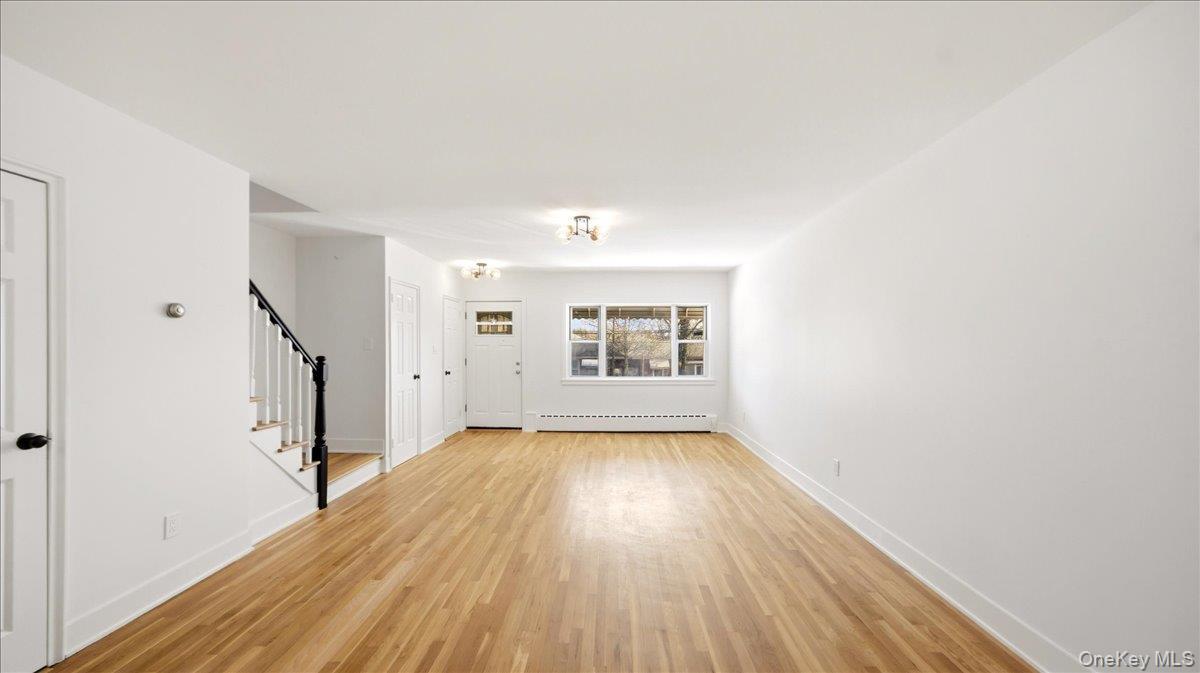 Single Family Gunther Avenue Bronx, NY 10469, MLS-1023633-5