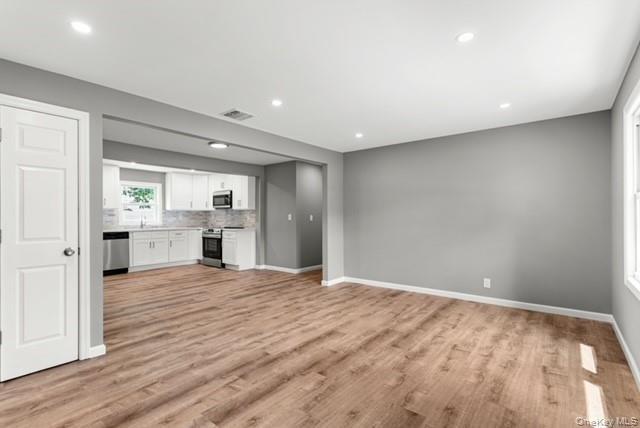 Single Family Manor Lane Suffolk County, NY 11706, MLS-1023634-11
