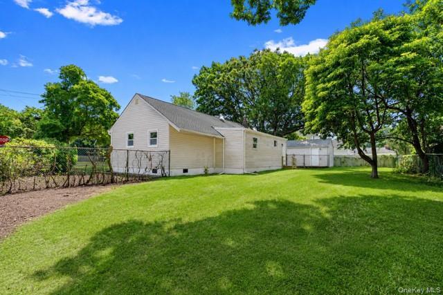 Single Family Manor Lane Suffolk County, NY 11706, MLS-1023634-2