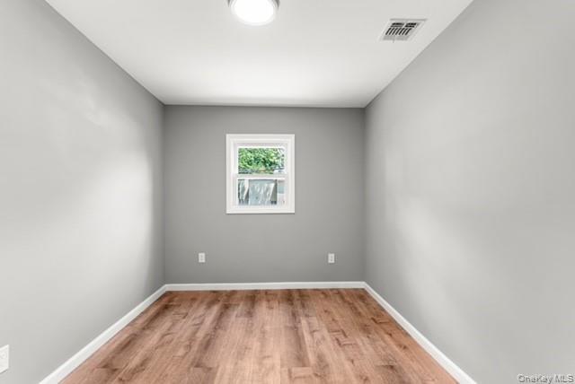 Single Family Manor Lane Suffolk County, NY 11706, MLS-1023634-7