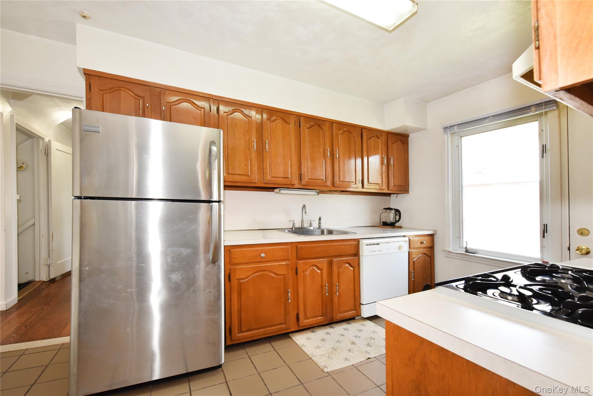 Single Family 69th Avenue Queens, NY 11365, MLS-1023644-14