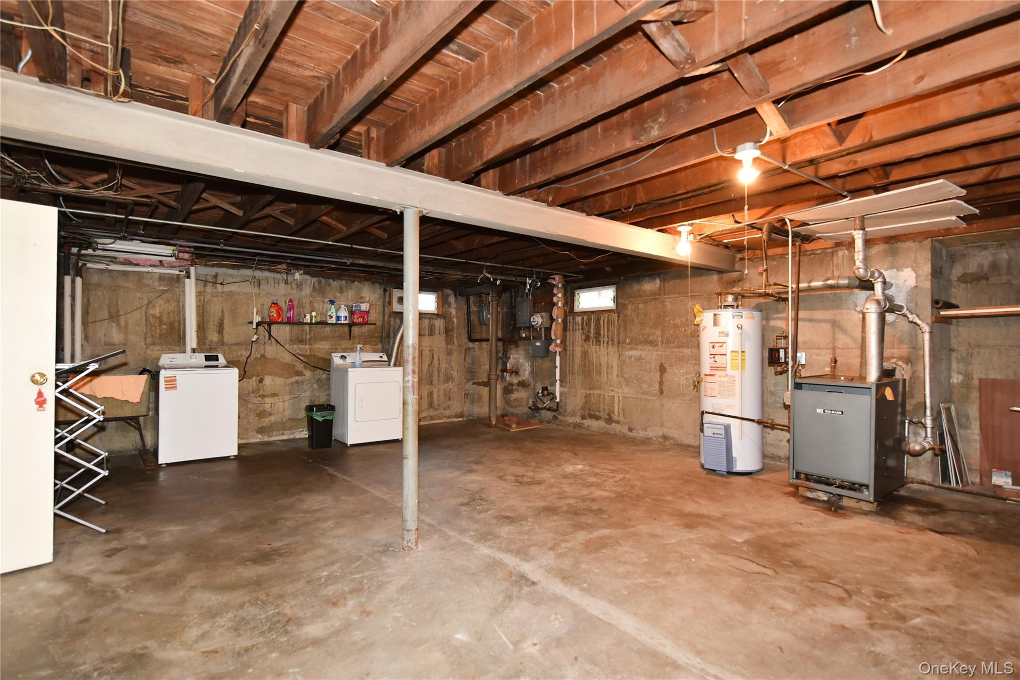 Single Family 69th Avenue Queens, NY 11365, MLS-1023644-27