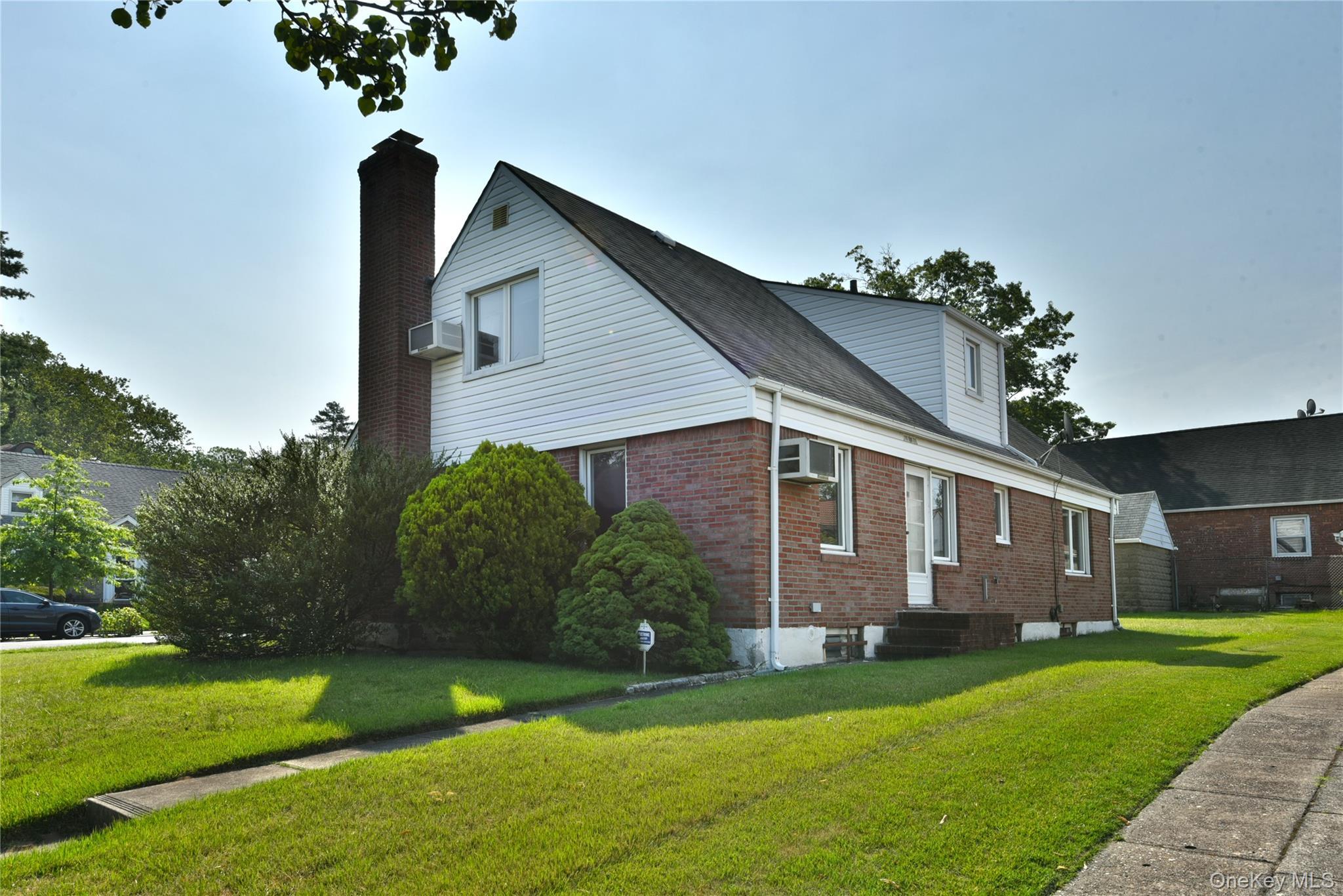 Single Family 69th Avenue Queens, NY 11365, MLS-1023644-29