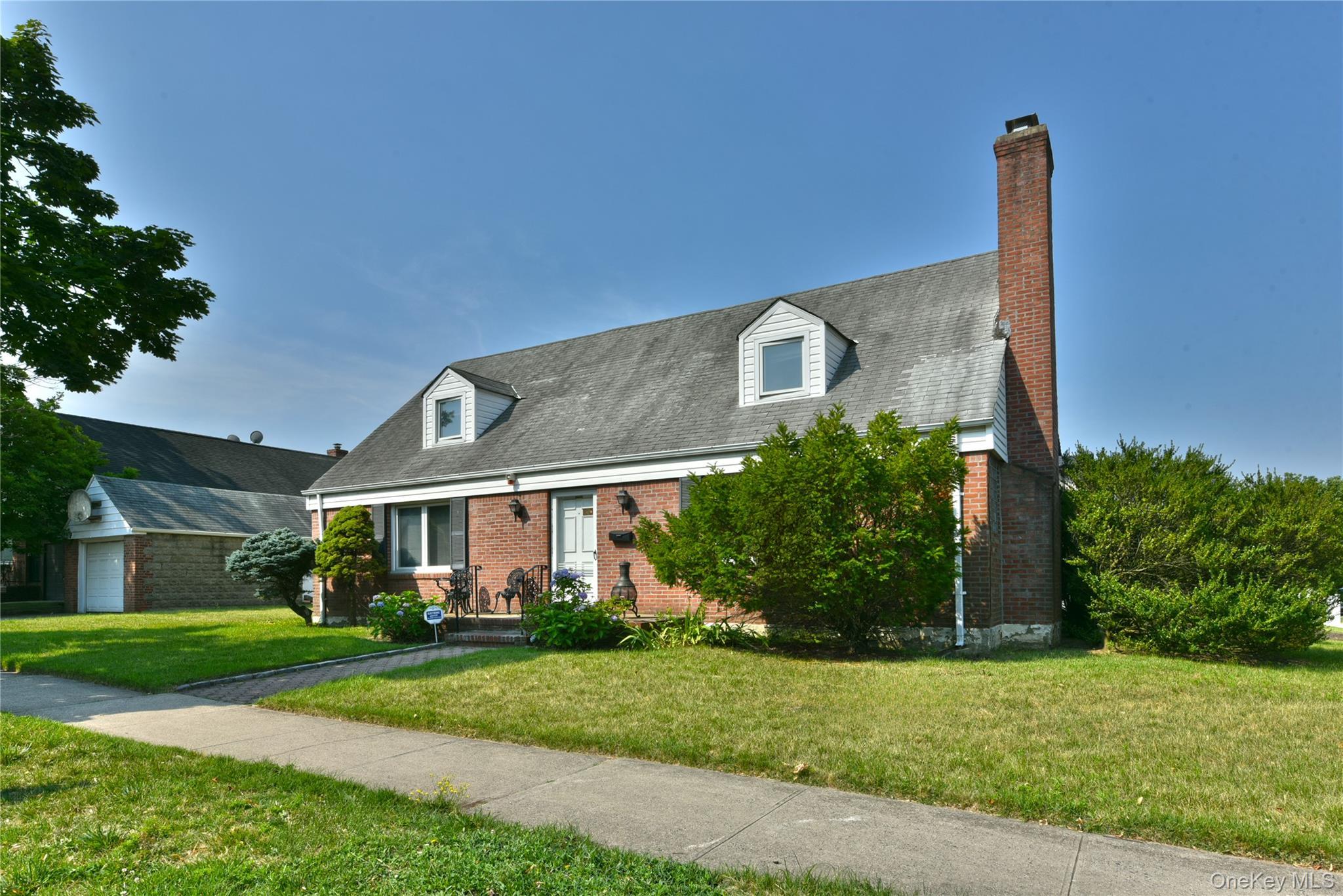 Single Family 69th Avenue Queens, NY 11365, MLS-1023644-3