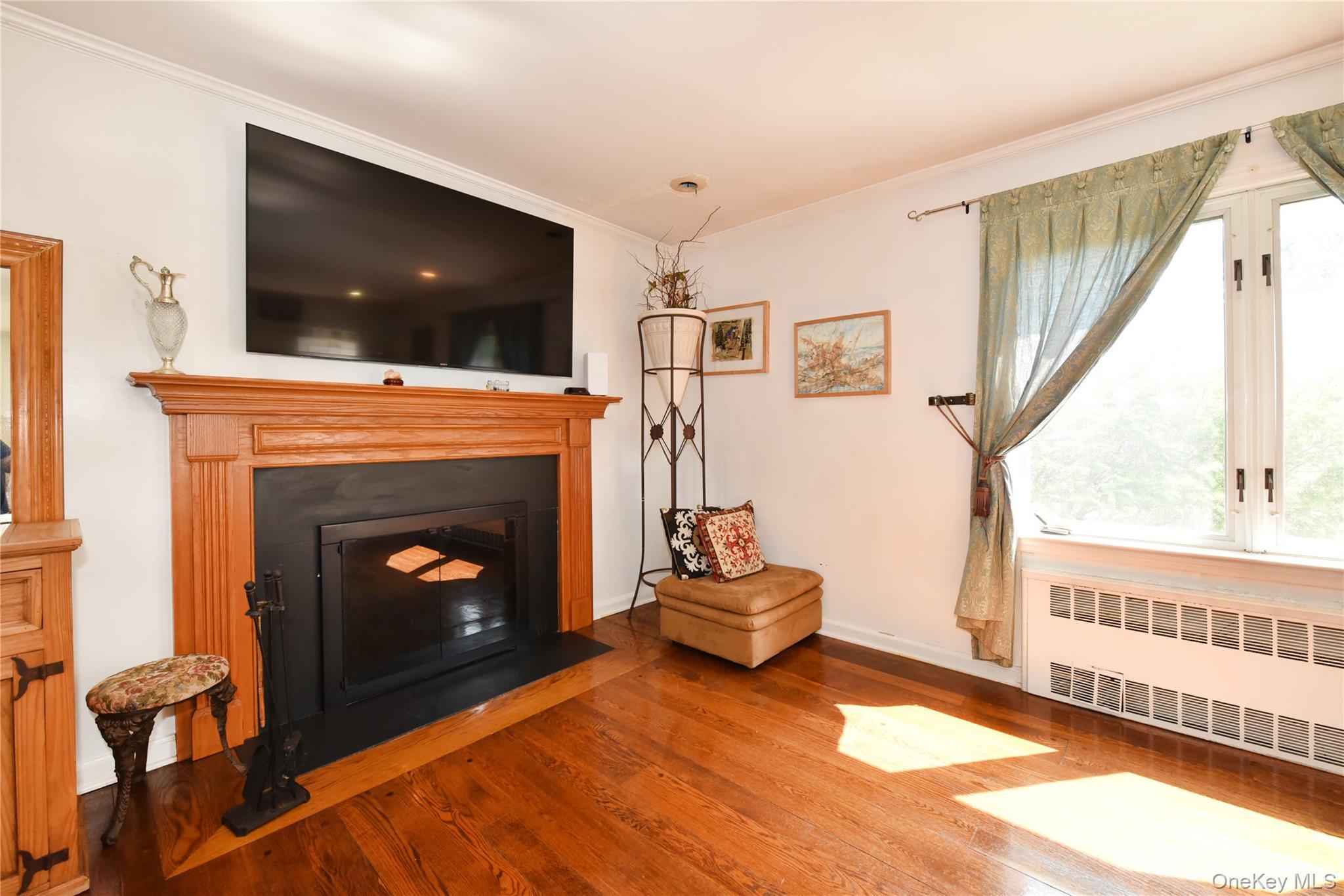 Single Family 69th Avenue Queens, NY 11365, MLS-1023644-9