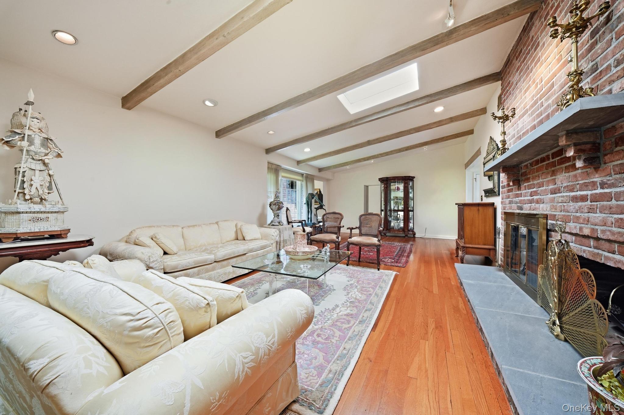 Single Family Tappentown Lane  Nassau County, NY 11545, MLS-1023664-40
