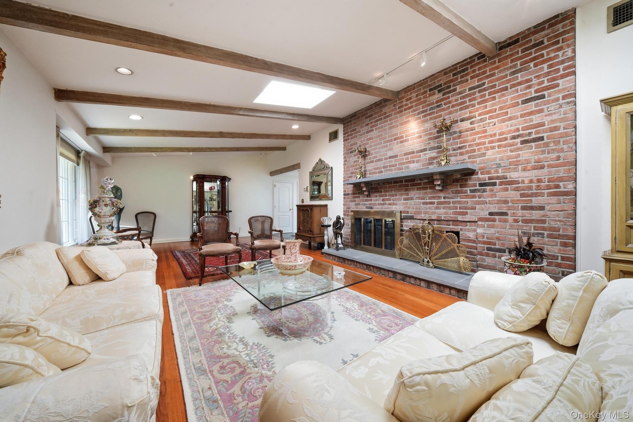 Single Family Tappentown Lane  Nassau County, NY 11545, MLS-1023664-41