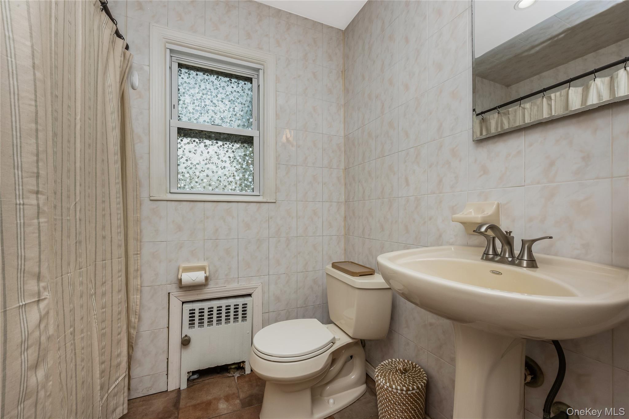 Single Family Southside Avenue Nassau County, NY 11520, MLS-1023706-11