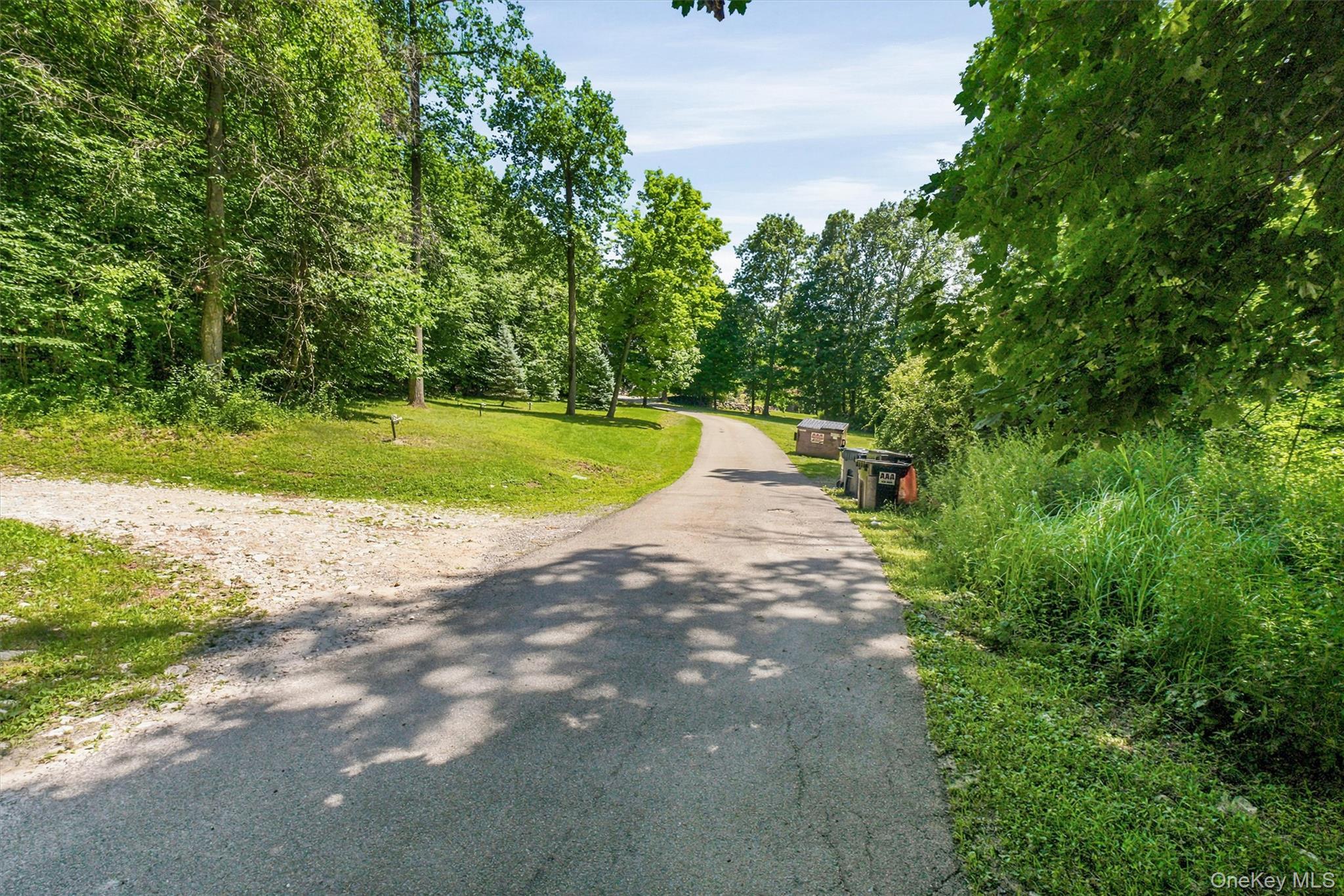 Single Family Country Knolls Lane Putnam County, NY 10541, MLS-1023717-34