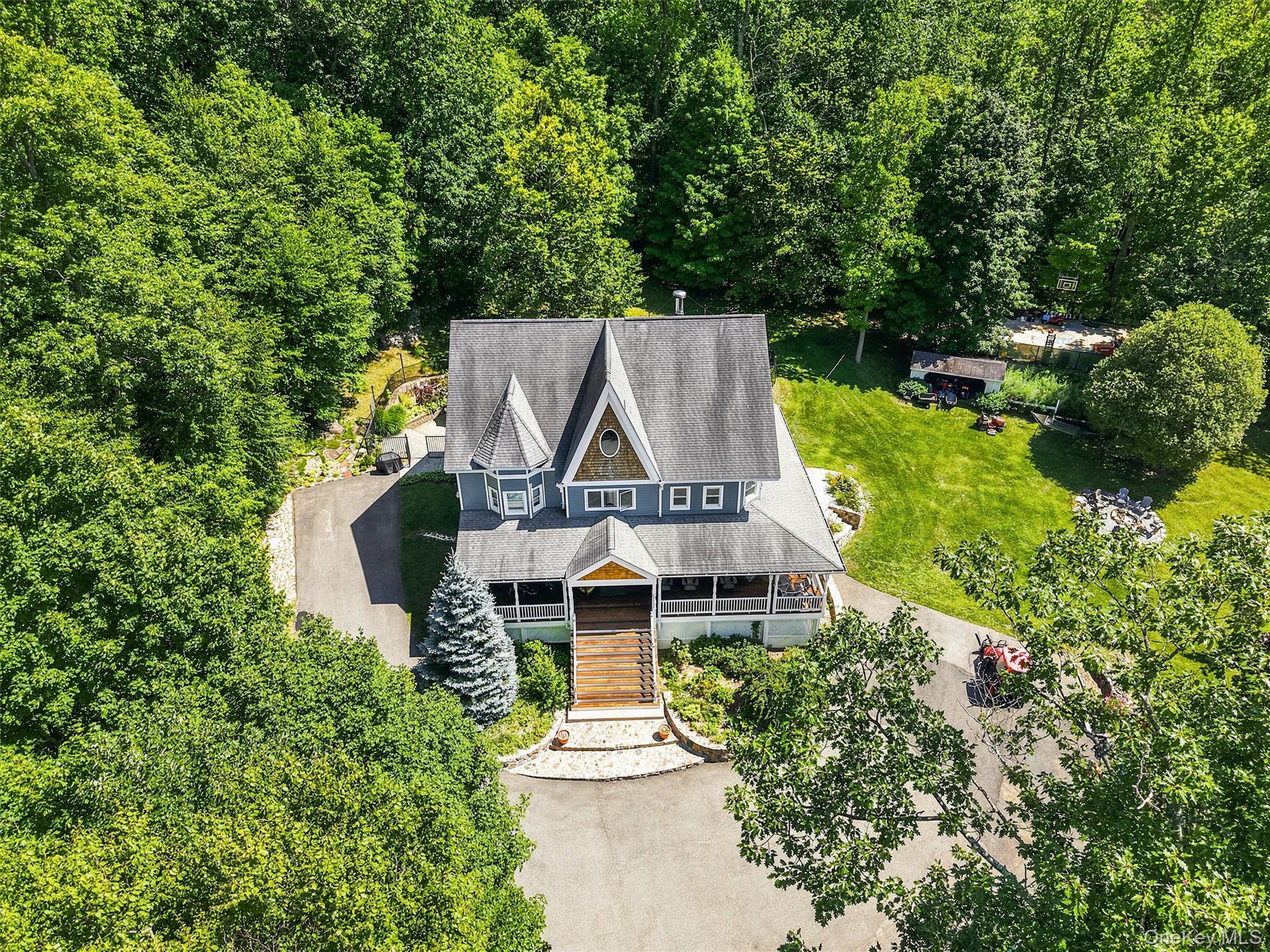 Single Family Country Knolls Lane  Putnam County, NY 10541, MLS-1023717-37