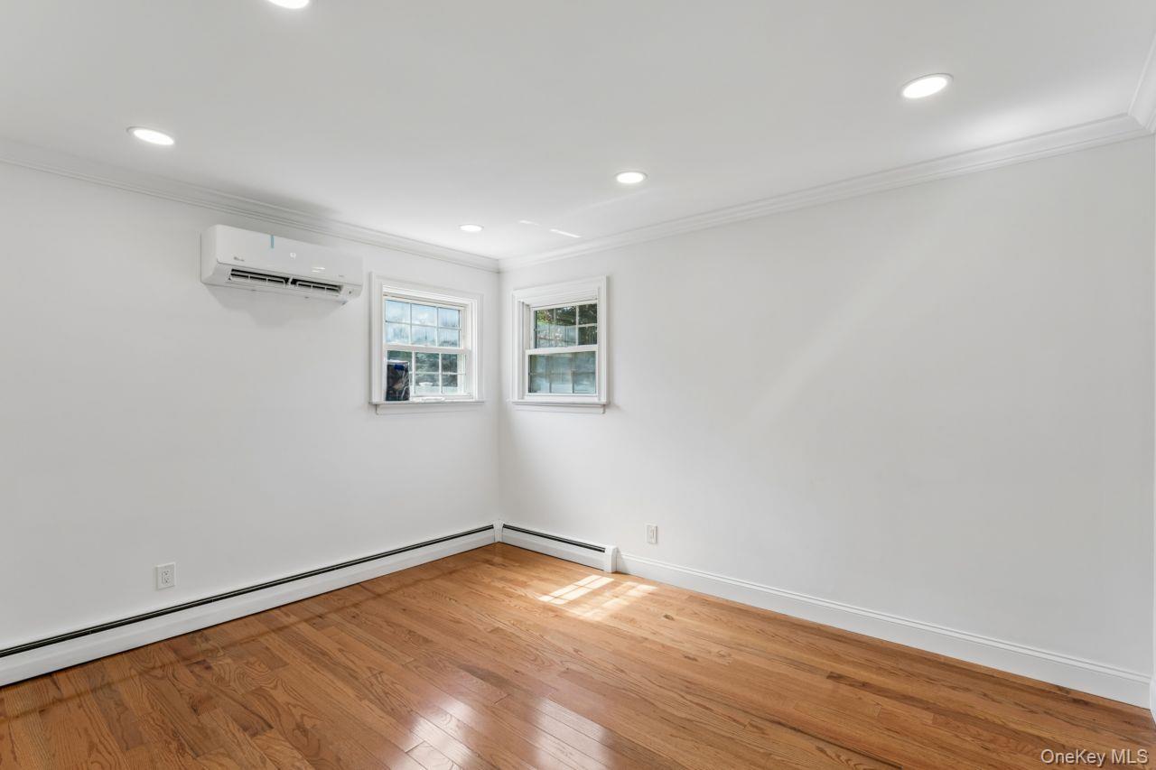 Single Family Rose Place  Suffolk County, NY 11784, MLS-1023771-13