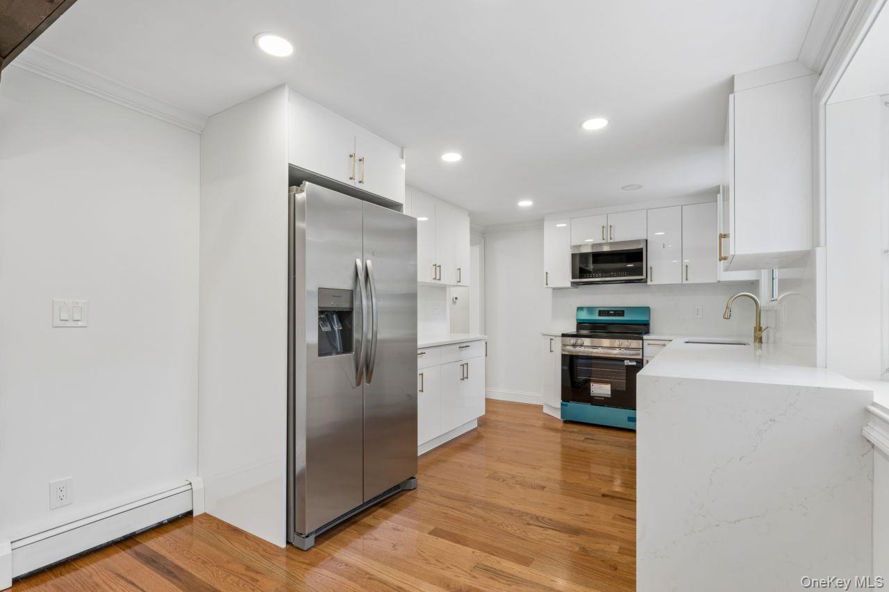 Single Family Rose Place  Suffolk County, NY 11784, MLS-1023771-20