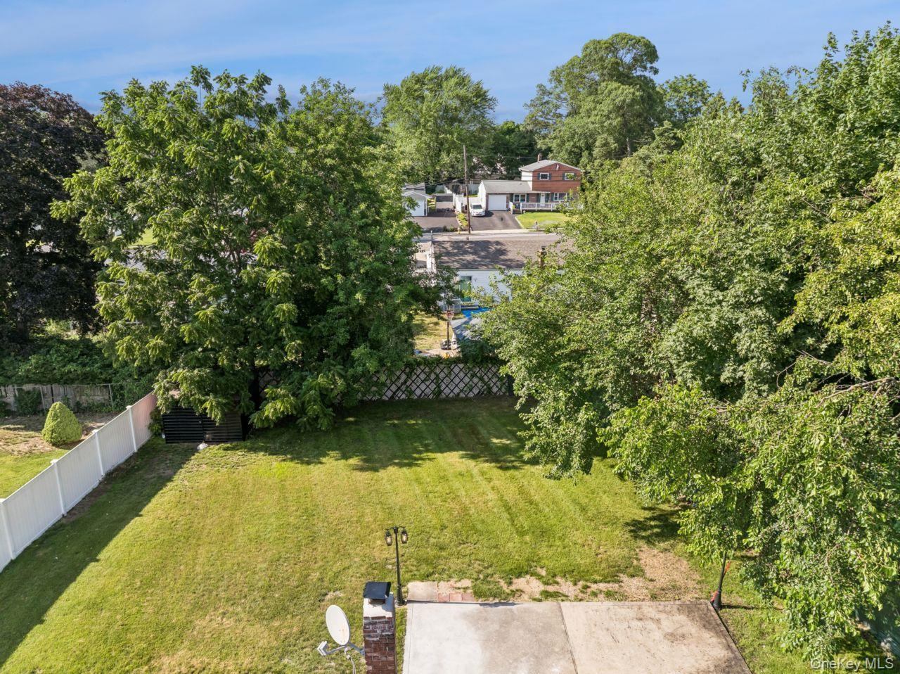 Single Family Rose Place  Suffolk County, NY 11784, MLS-1023771-4