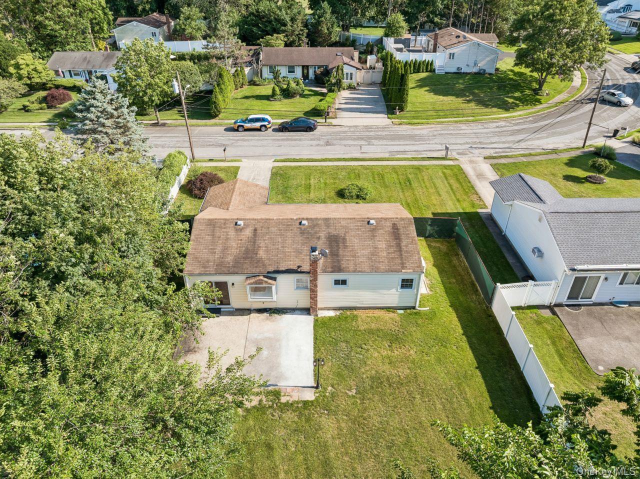 Single Family Rose Place  Suffolk County, NY 11784, MLS-1023771-6