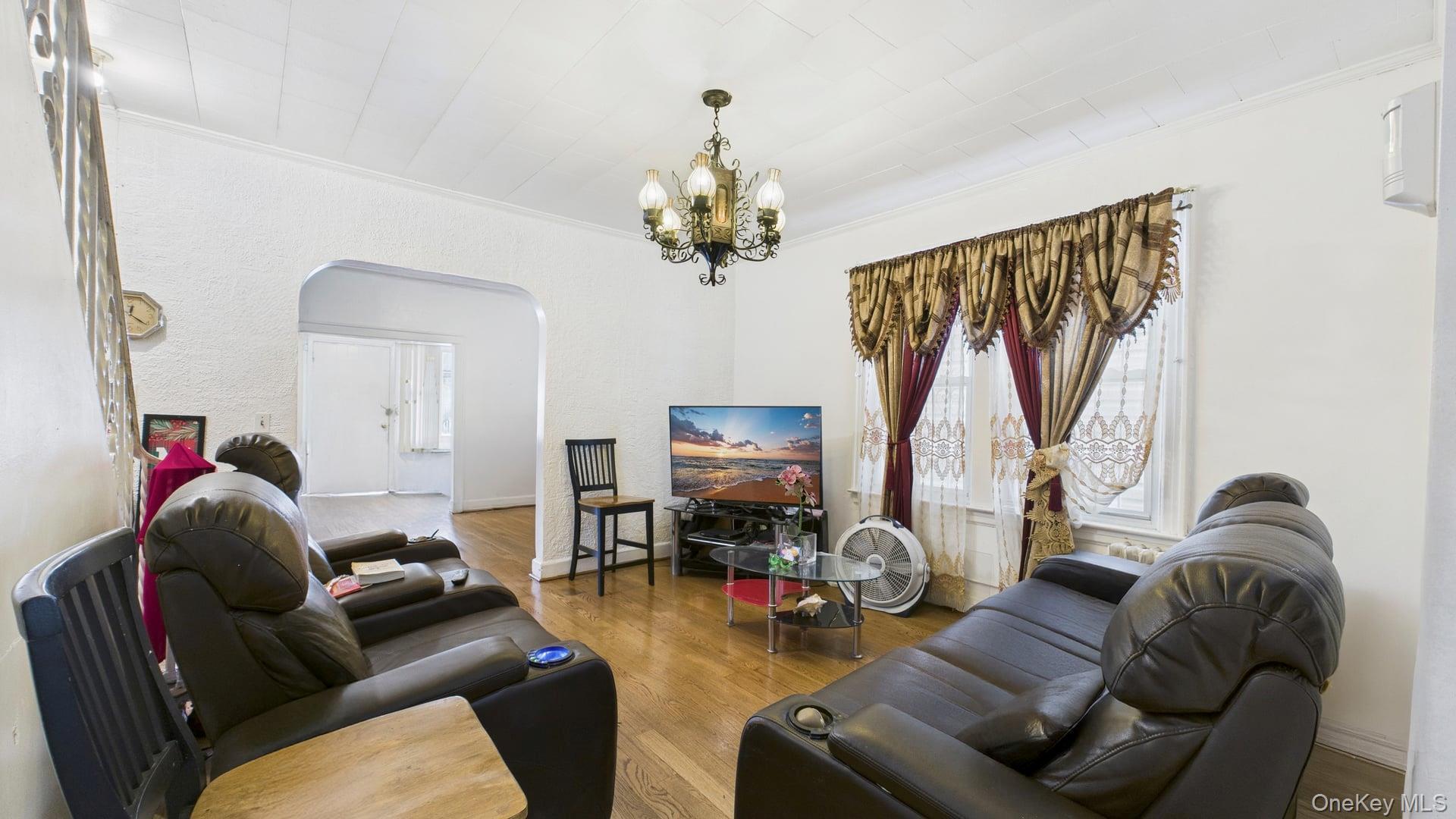 Single Family 89th Street Queens, NY 11417, MLS-1023784-19
