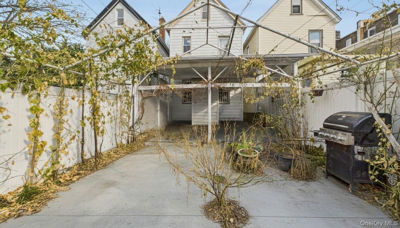 Single Family 89th Street Queens, NY 11417, MLS-1023784-9