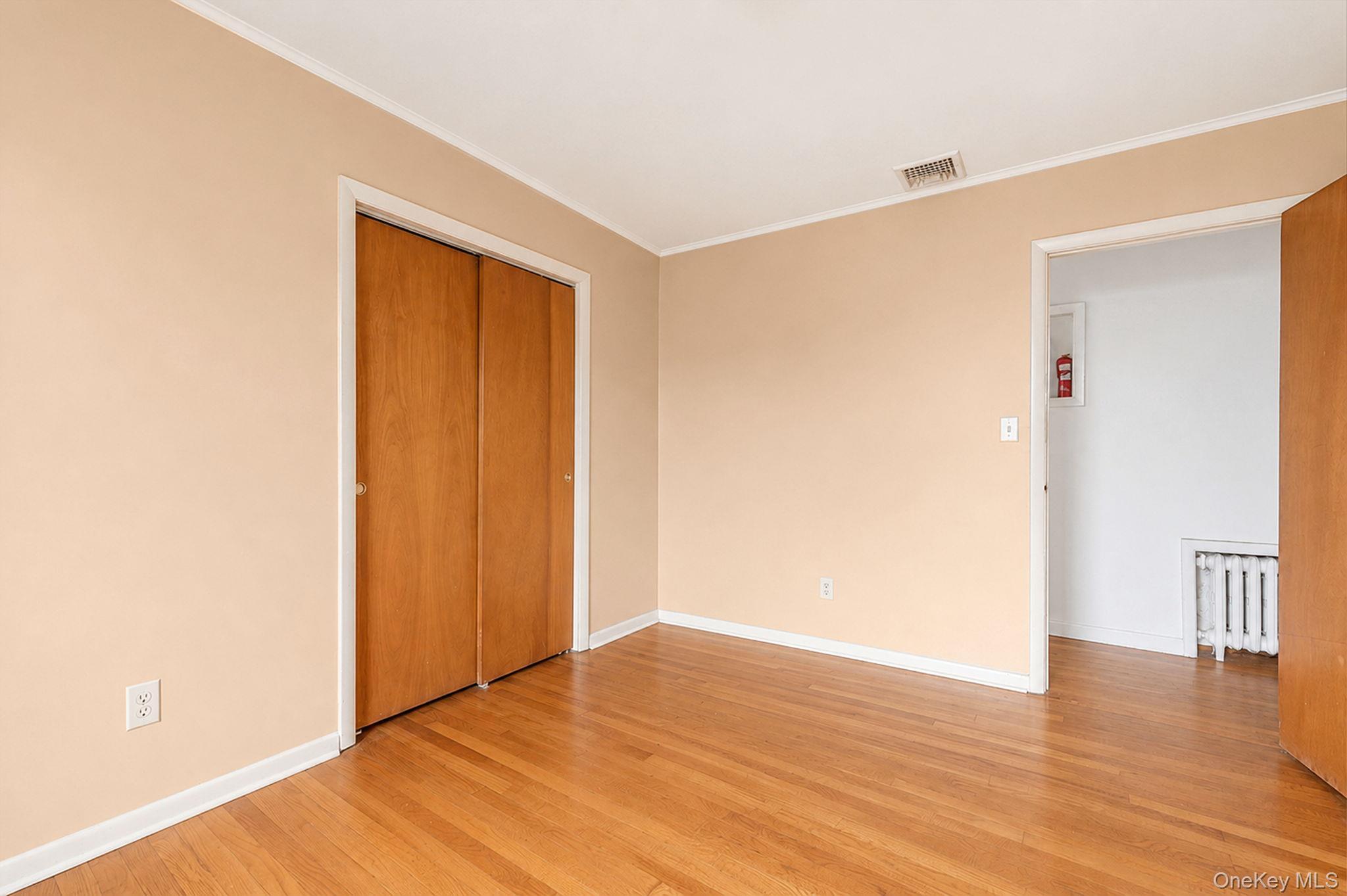 Single Family Lafayette Avenue Nassau County, NY 11553, MLS-1023799-14