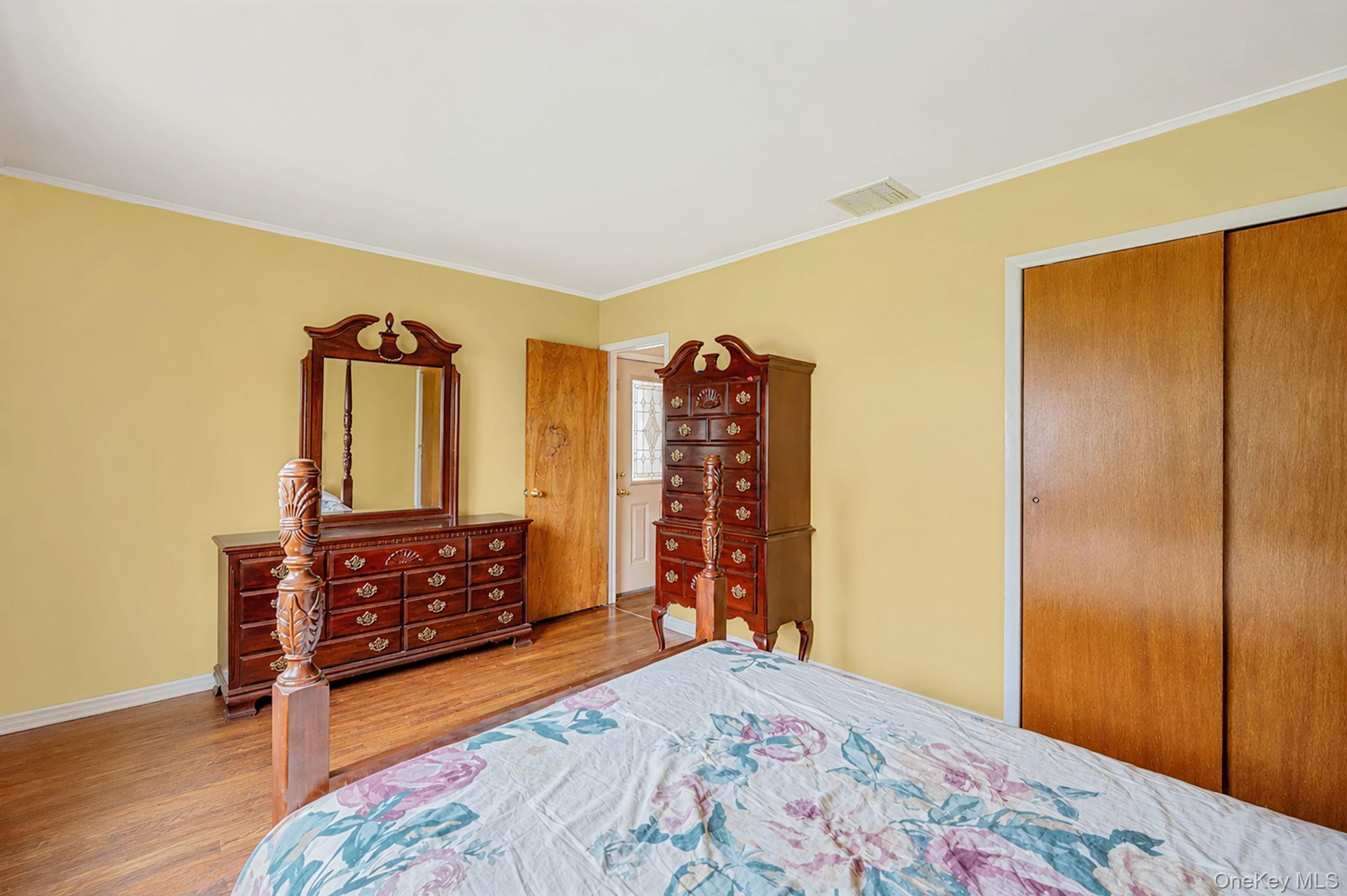 Single Family Lafayette Avenue Nassau County, NY 11553, MLS-1023799-16