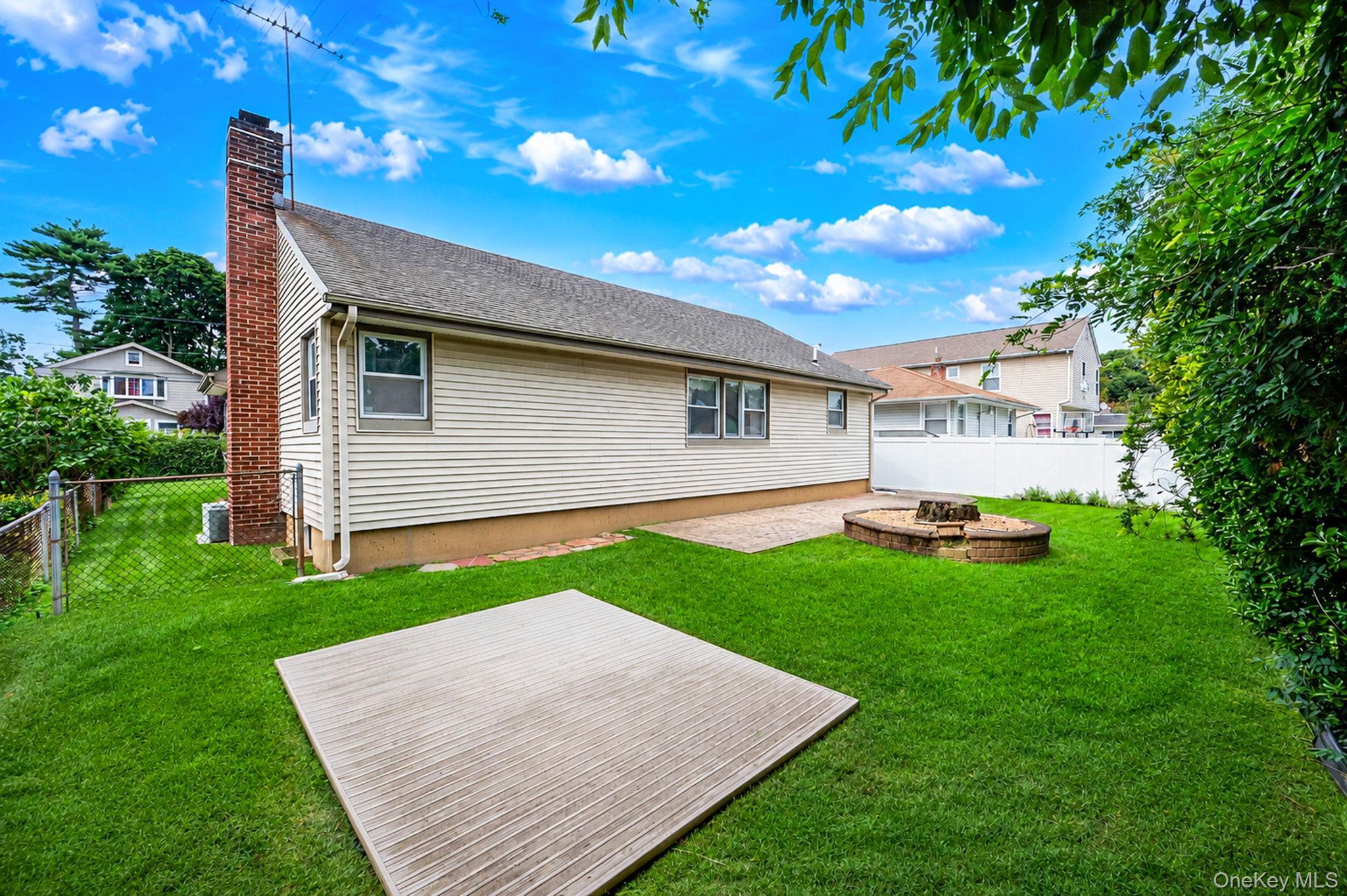 Single Family Lafayette Avenue  Nassau County, NY 11553, MLS-1023799-28