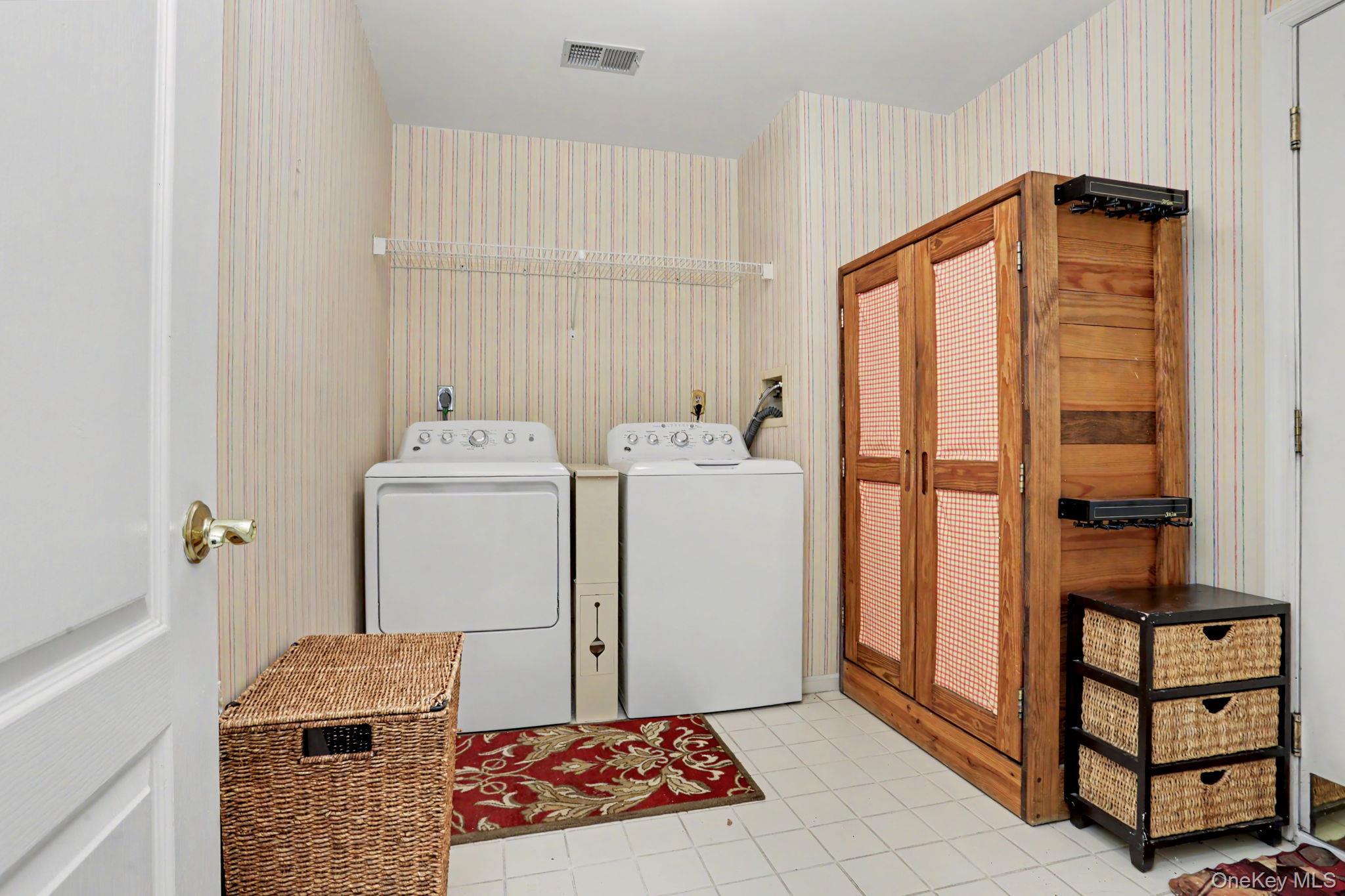 Single Family Woodfield Court Westchester County, NY 10598, MLS-1023812-23
