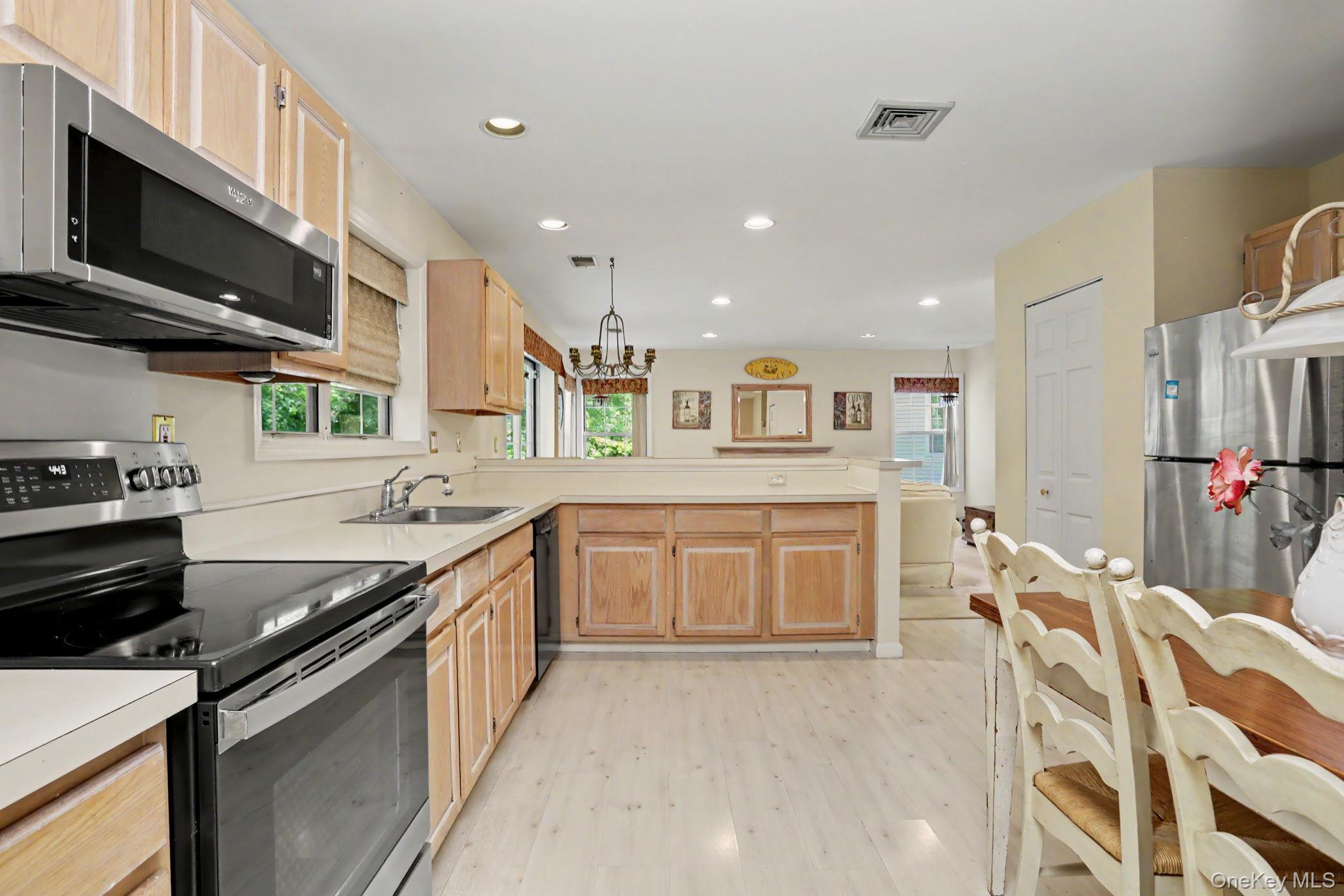 Single Family Woodfield Court Westchester County, NY 10598, MLS-1023812-5