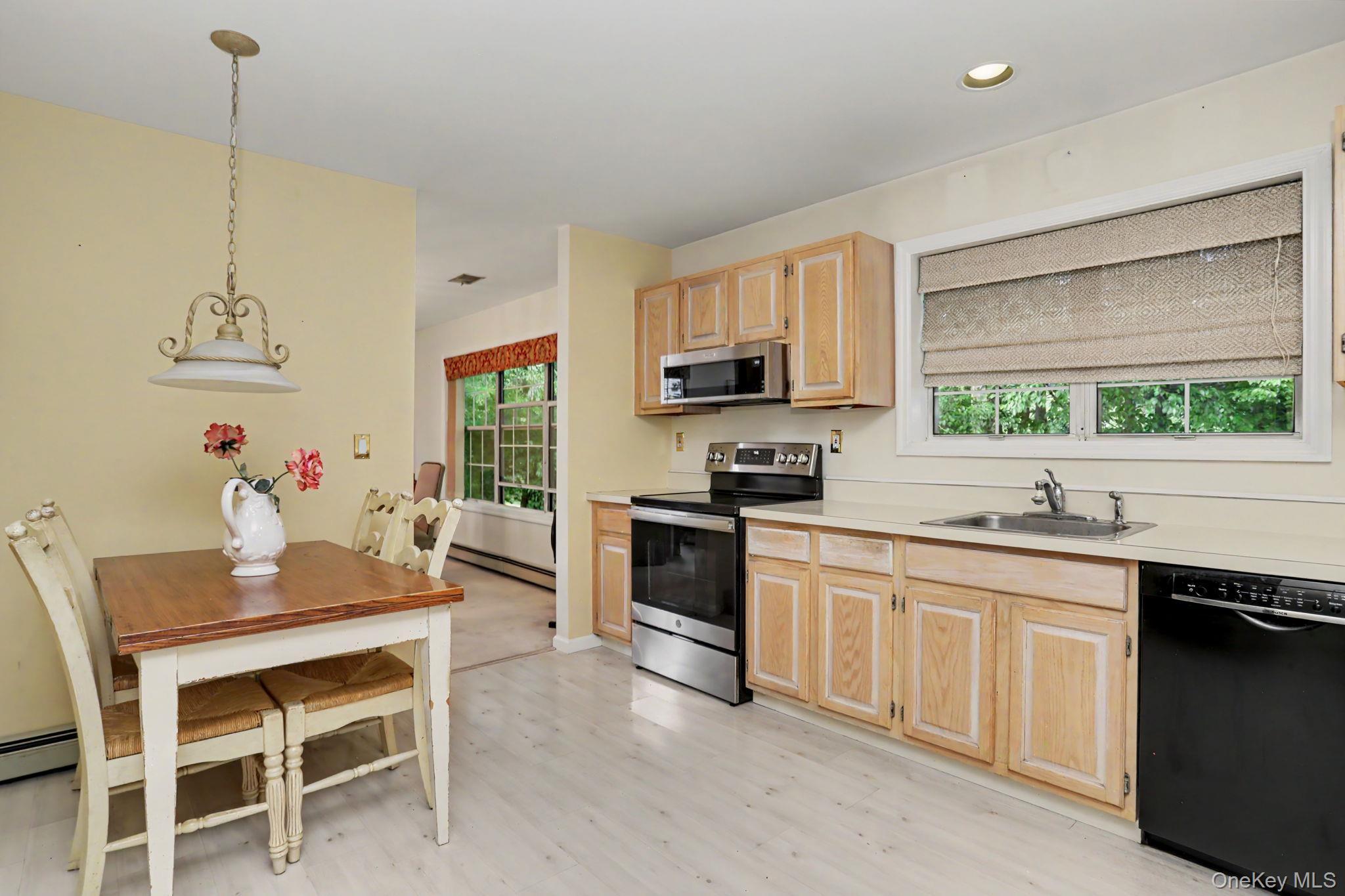 Single Family Woodfield Court Westchester County, NY 10598, MLS-1023812-6