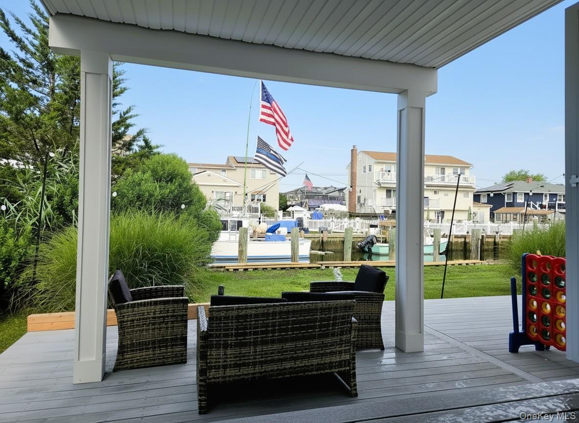 Single Family Peconic Avenue  Nassau County, NY 11783, MLS-1023817-10