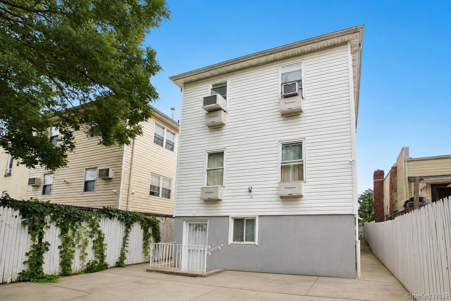Single Family Crescent Street  Brooklyn, NY 11208, MLS-1023833-16