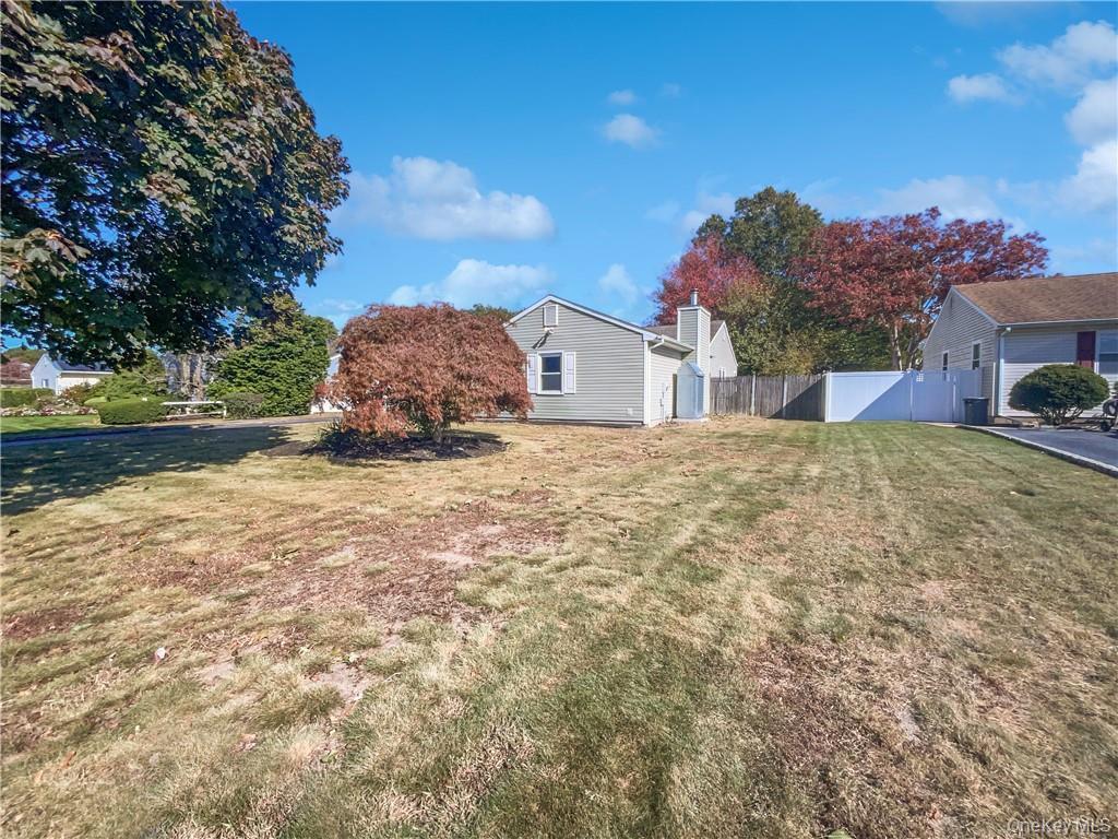 Single Family Frost Valley Drive Suffolk County, NY 11772, MLS-1023843-10