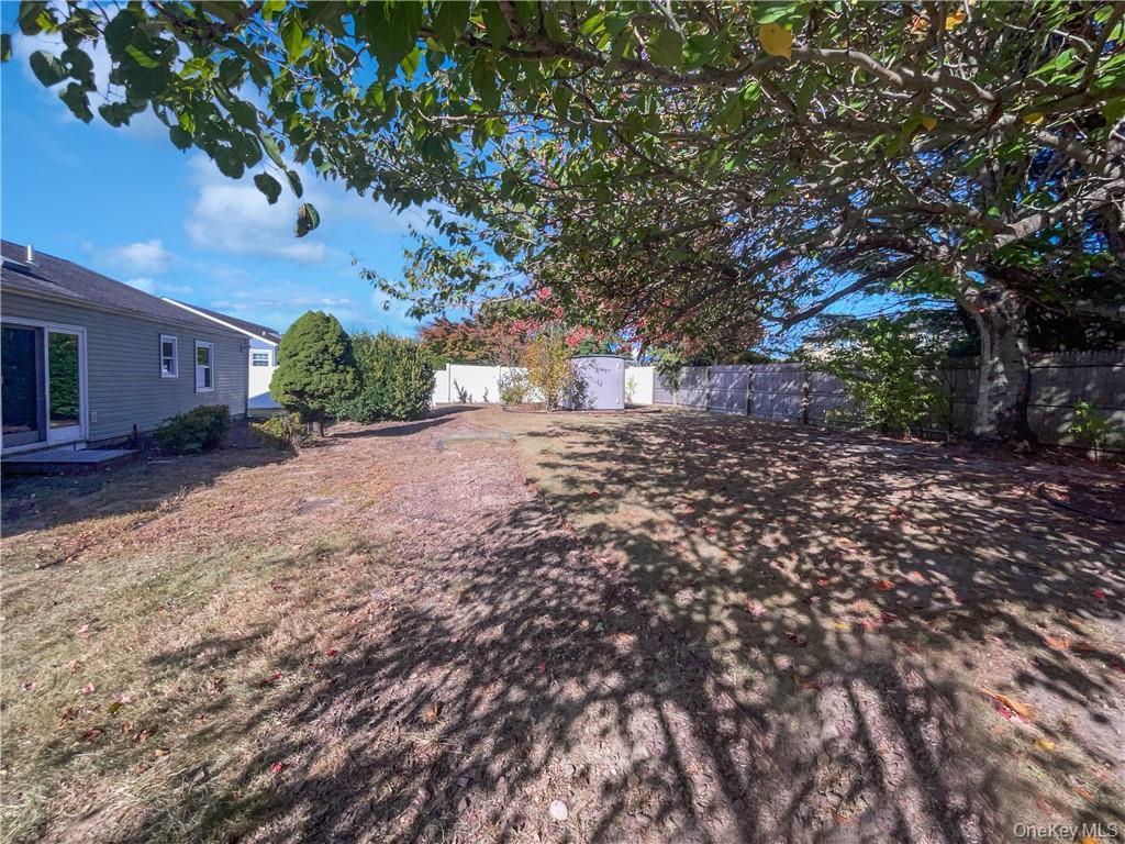 Single Family Frost Valley Drive Suffolk County, NY 11772, MLS-1023843-25