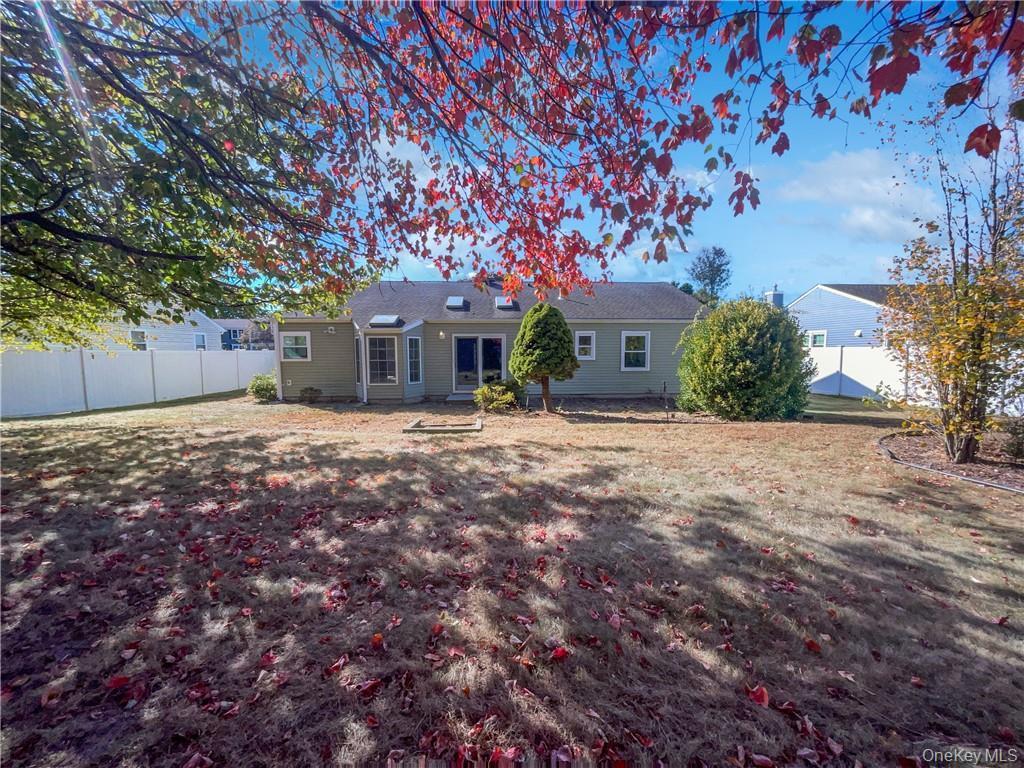 Single Family Frost Valley Drive Suffolk County, NY 11772, MLS-1023843-9