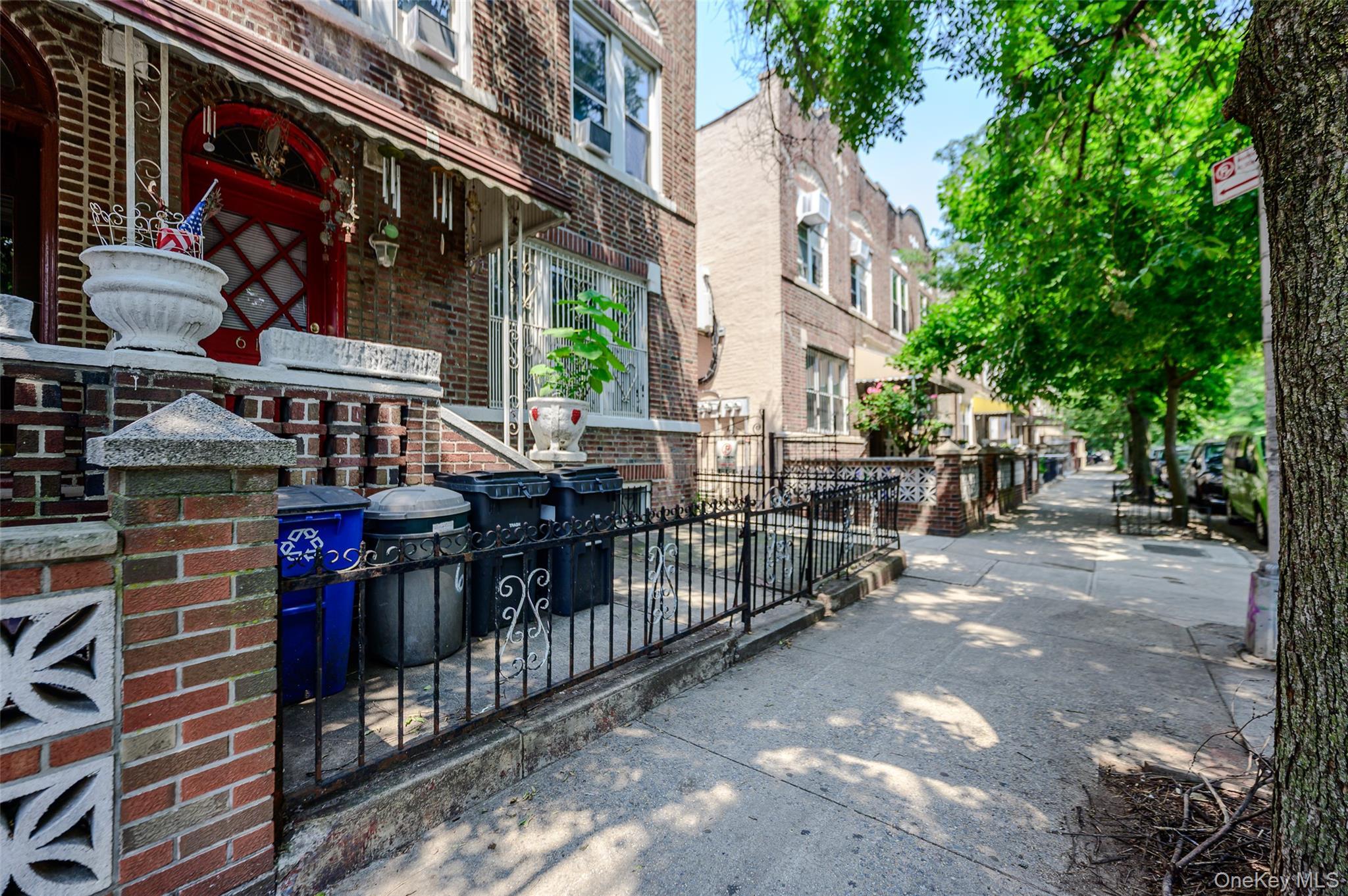 Single Family E 2nd Street Brooklyn, NY 11218, MLS-1023847-3
